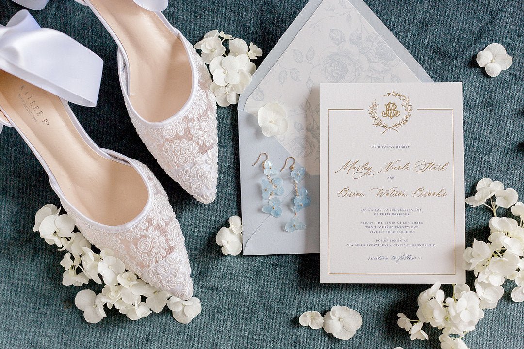 Wedding Jewelry - JewelryBlossom
flower wedding earrings
flower wedding bracelet
flower wedding hair accessories