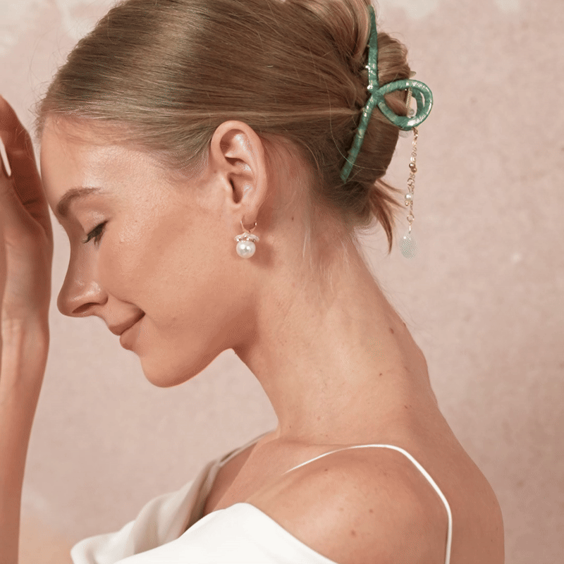 White Jasmine on Pearl Hoop EarringsEarringsJewelryBlossomuniqueflowerearringsgiftforhermothergiftdaughtergiftbirthdaygiftanniversarygift