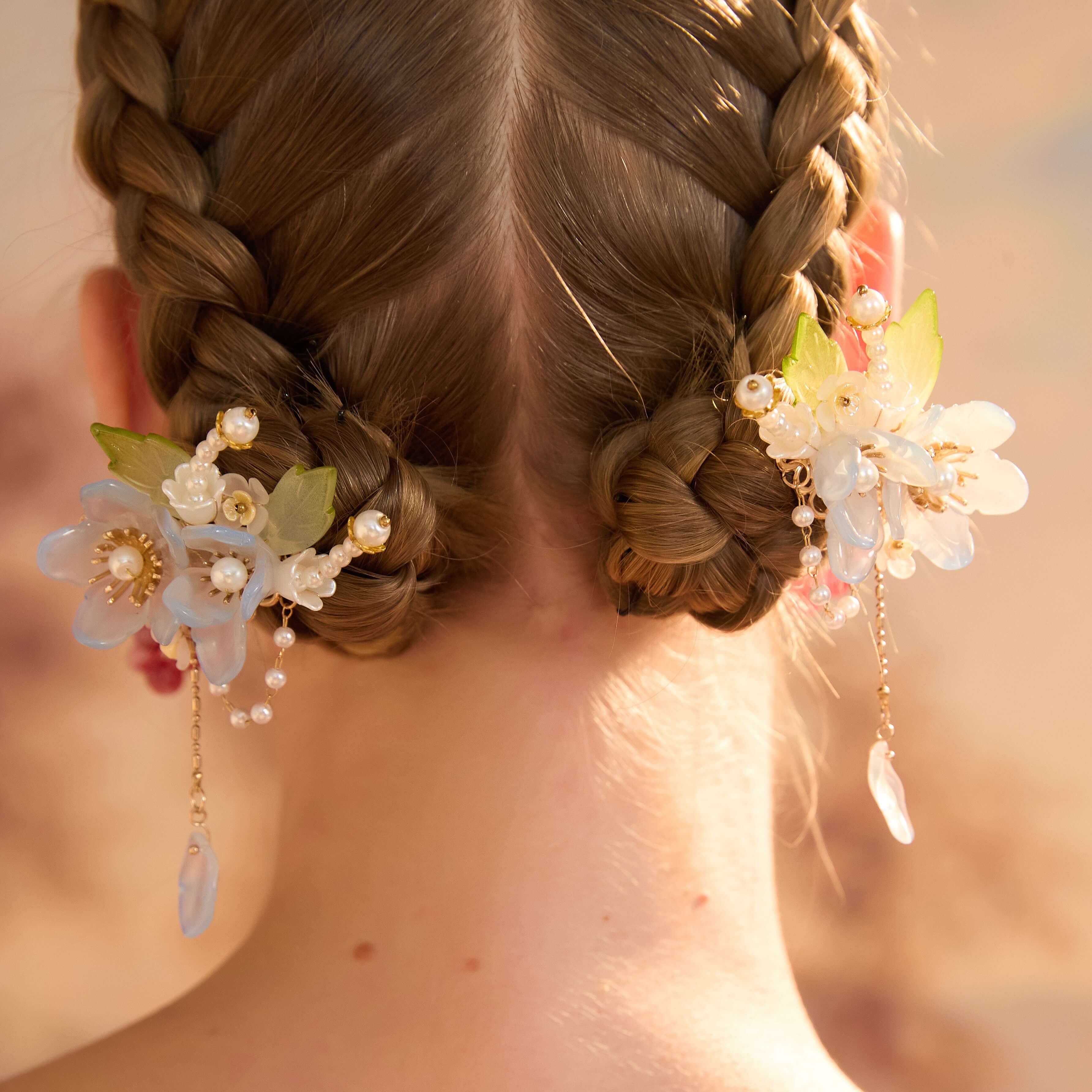 Frost Peony Cascade Hair Clip (2-Piece Set)