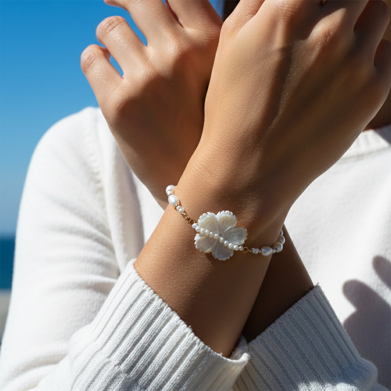 The Moana Bloom Pearl Bracelet
