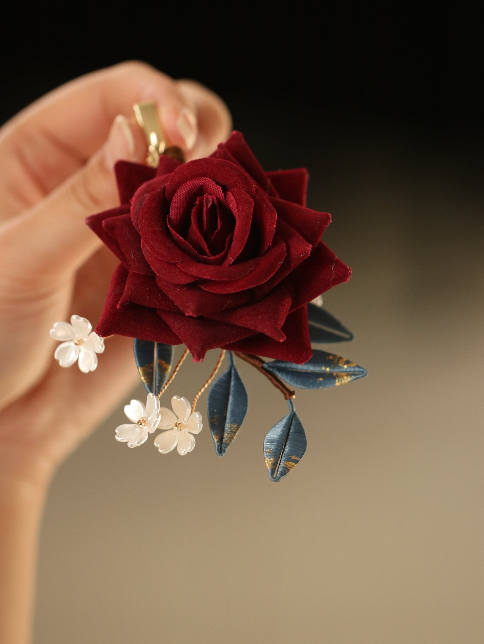 Alec's Red Rose Hair ClipHair ClipsJewelryBlossomuniqueflowerearringsgiftforhermothergiftdaughtergiftbirthdaygiftanniversarygift