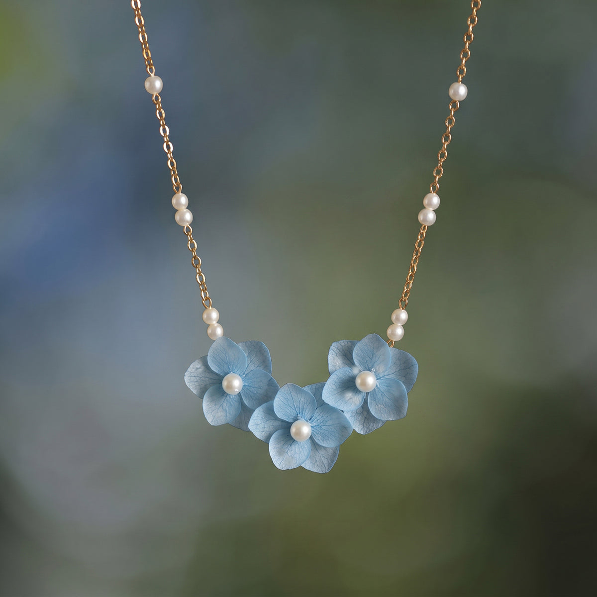 *Real Flower* Glacial Mist Hydrangea Flower Pearl Necklace