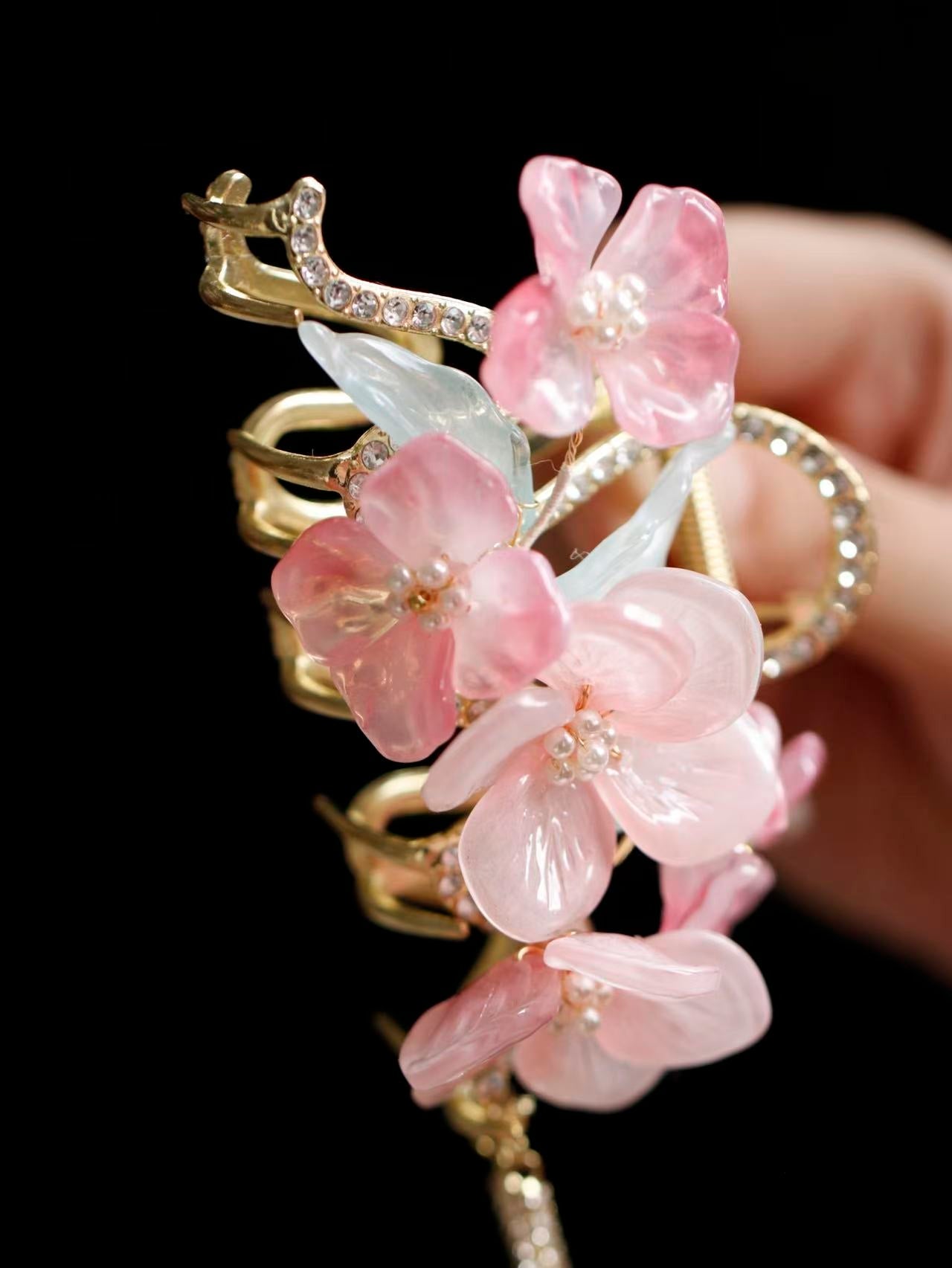 Blush Peony Rhinestone Tassel Hair Claw hair claws JewelryBlossom flowerjewelry weddingjewelry bridaljewelry weddinggift bridemaidgiftgiftforher mothergift daughtergift birthdaygift anniversarygi