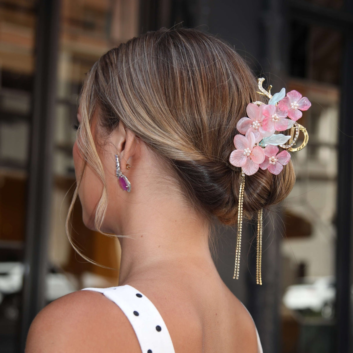 Blush Peony Rhinestone Tassel Hair Claw hair claws JewelryBlossom #flowerjewelry# #weddingjewelry# #bridaljewelry# #weddinggift# #bridemaidgift##giftforher# #mothergift# #daughtergift# #birthdaygift# #anniversarygi