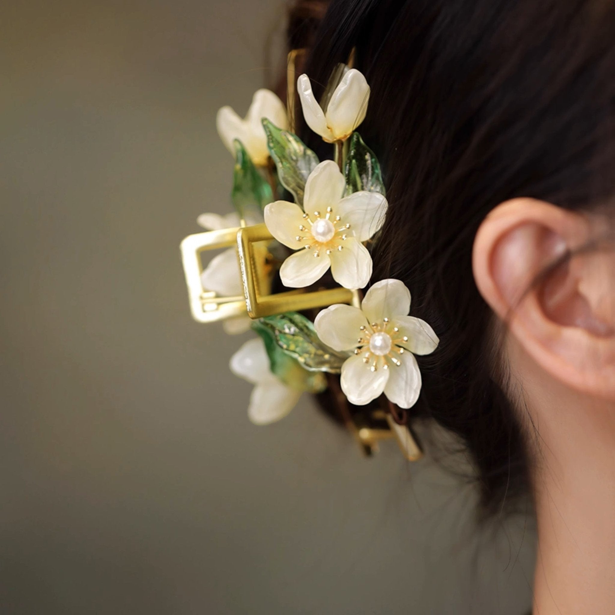 Dream Jasmine Flower Garden Hair Clawhair clawsJewelryBlossomuniqueflowerearringsgiftforhermothergiftdaughtergiftbirthdaygiftanniversarygift