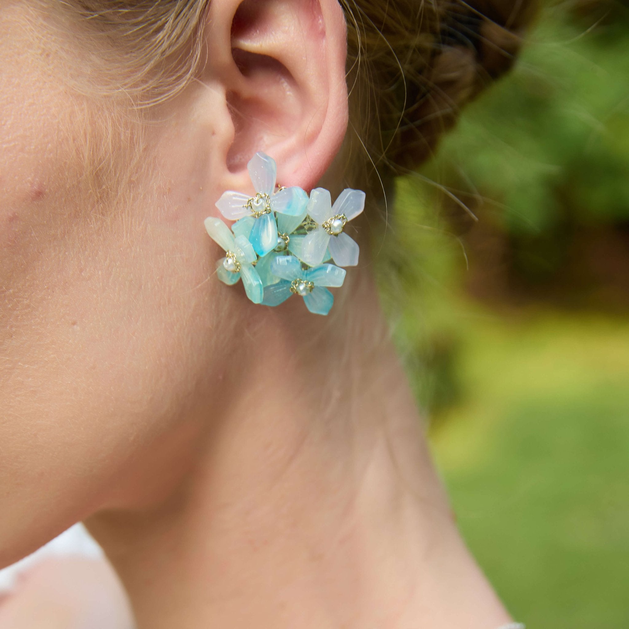 Frost Floral Cluster Hydrangea Stud EarringsHair ClipsJewelryBlossomuniqueflowerearringsgiftforhermothergiftdaughtergiftbirthdaygiftanniversarygift
