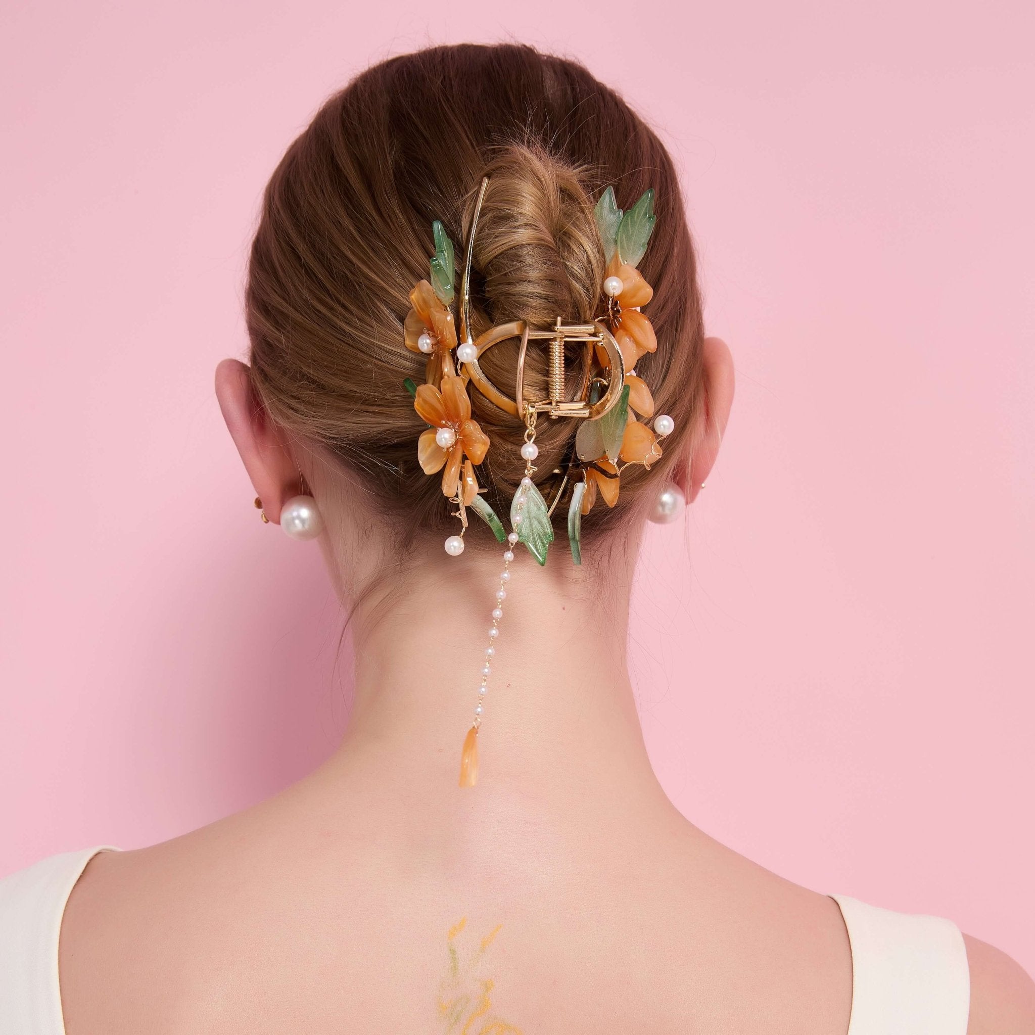 Golden Osmanthus Dew Hair Clawhair clawsJewelryBlossomuniqueflowerearringsgiftforhermothergiftdaughtergiftbirthdaygiftanniversarygift