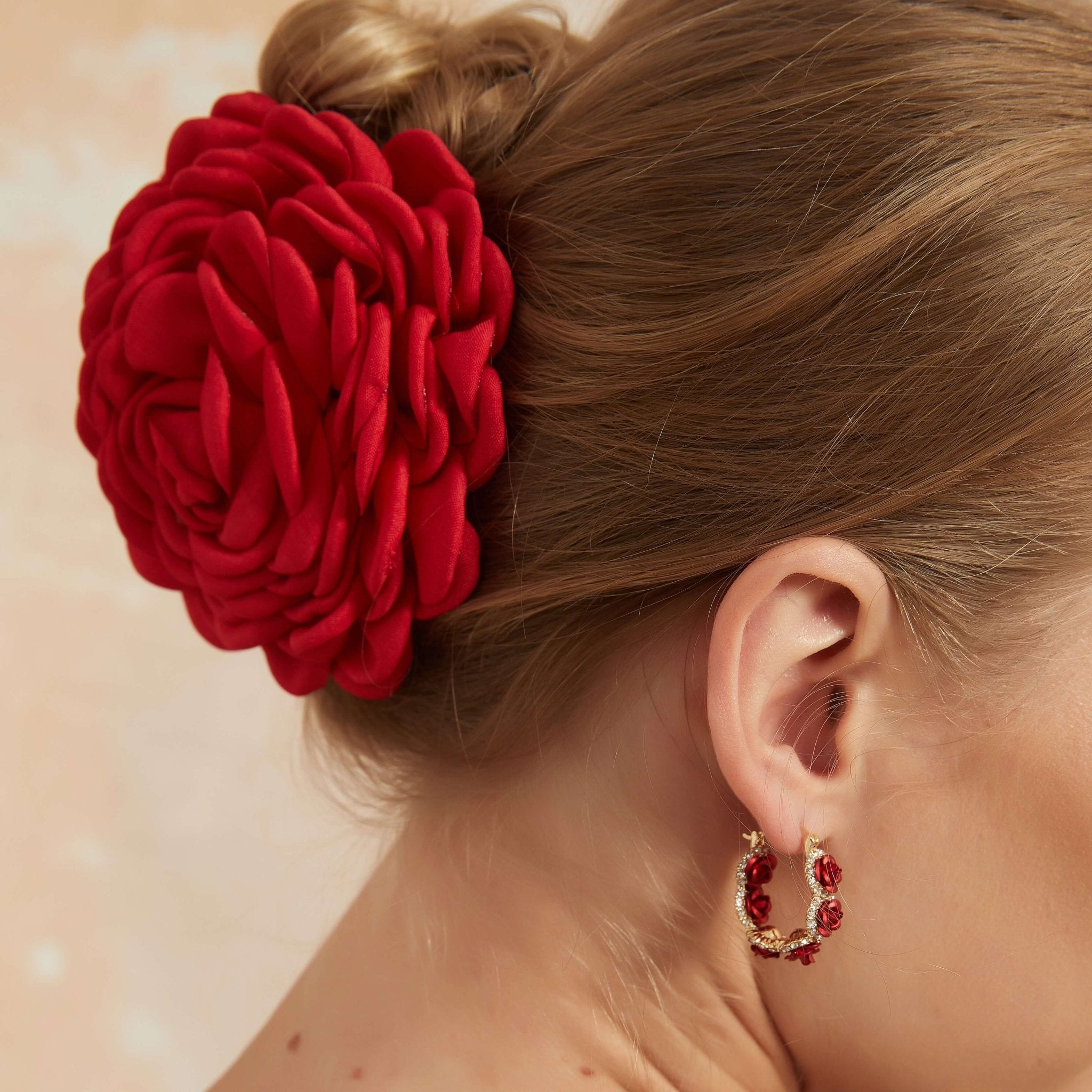 Large Red Camellia Hair Clawhair clawsJewelryBlossomuniqueflowerearringsgiftforhermothergiftdaughtergiftbirthdaygiftanniversarygift