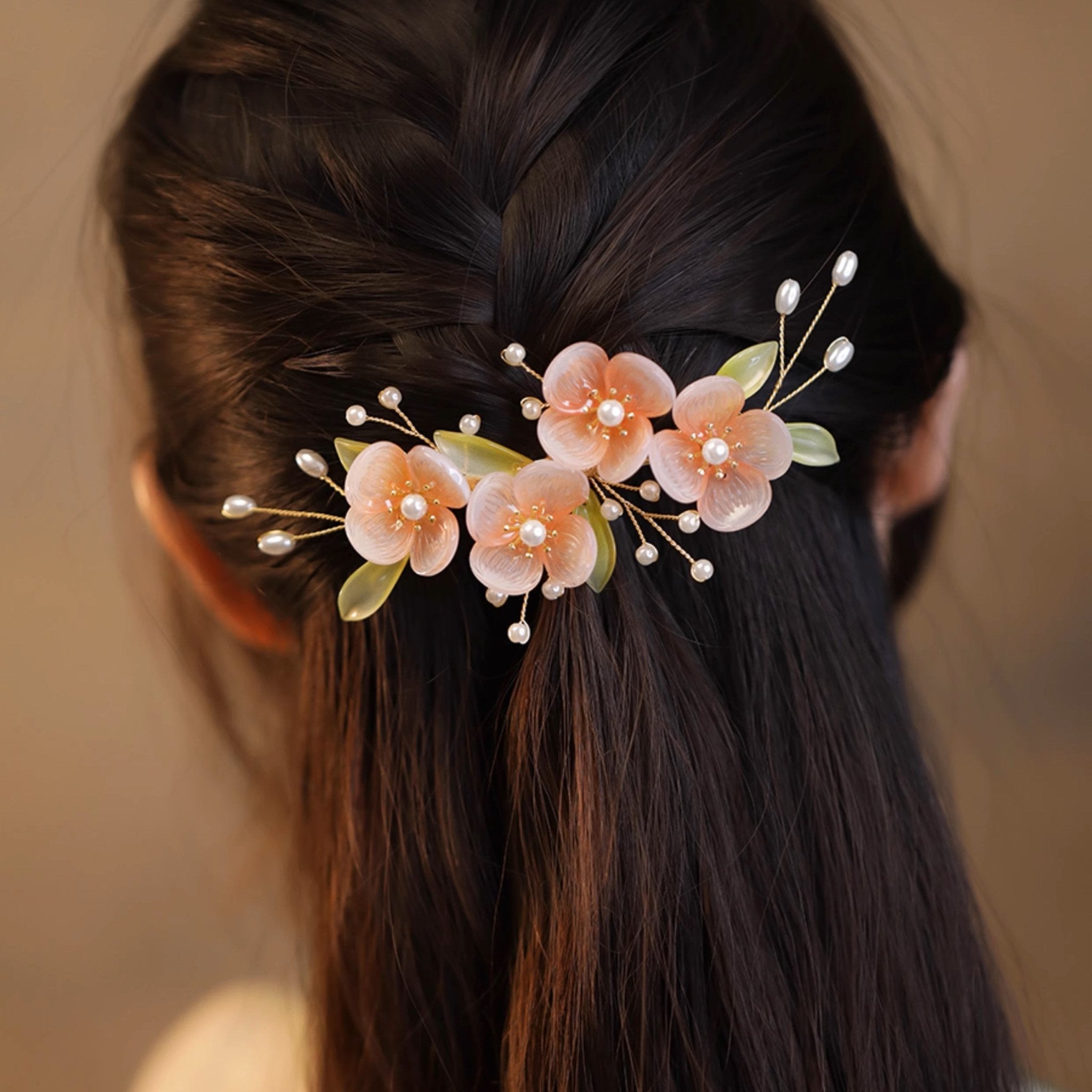 Mother of Pearl Primrose Garden Hair ClipHair ClipsJewelryBlossomuniqueflowerearringsgiftforhermothergiftdaughtergiftbirthdaygiftanniversarygift