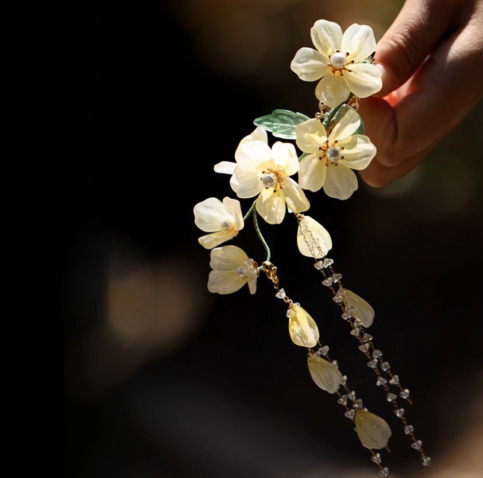 Osmanthus Flower Tassel Hair ClipHair ClipsJewelryBlossomuniqueflowerearringsgiftforhermothergiftdaughtergiftbirthdaygiftanniversarygift