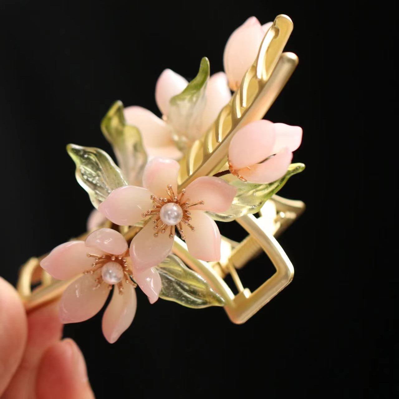 Pink Jasmine Garden Hair Clawhair clawsJewelryBlossomuniqueflowerearringsgiftforhermothergiftdaughtergiftbirthdaygiftanniversarygift