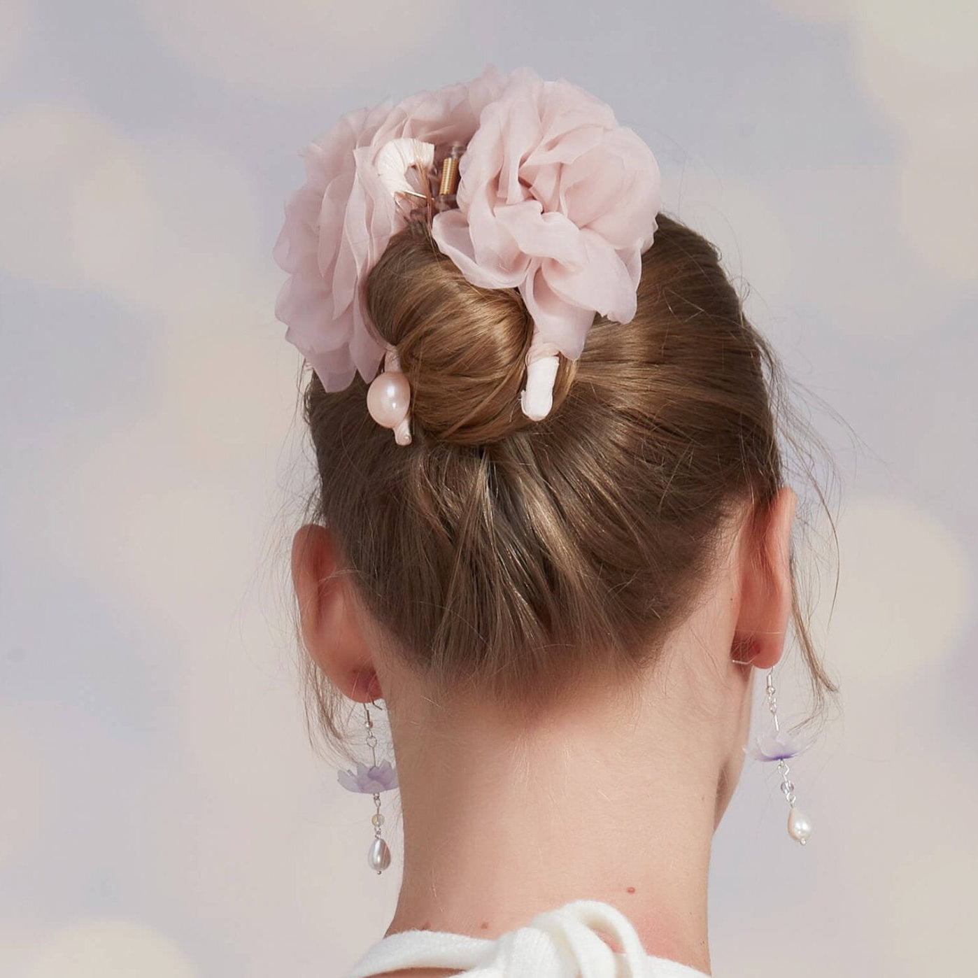 Pink Organza Camellia Hair Clawhair clawsJewelryBlossomuniqueflowerearringsgiftforhermothergiftdaughtergiftbirthdaygiftanniversarygift