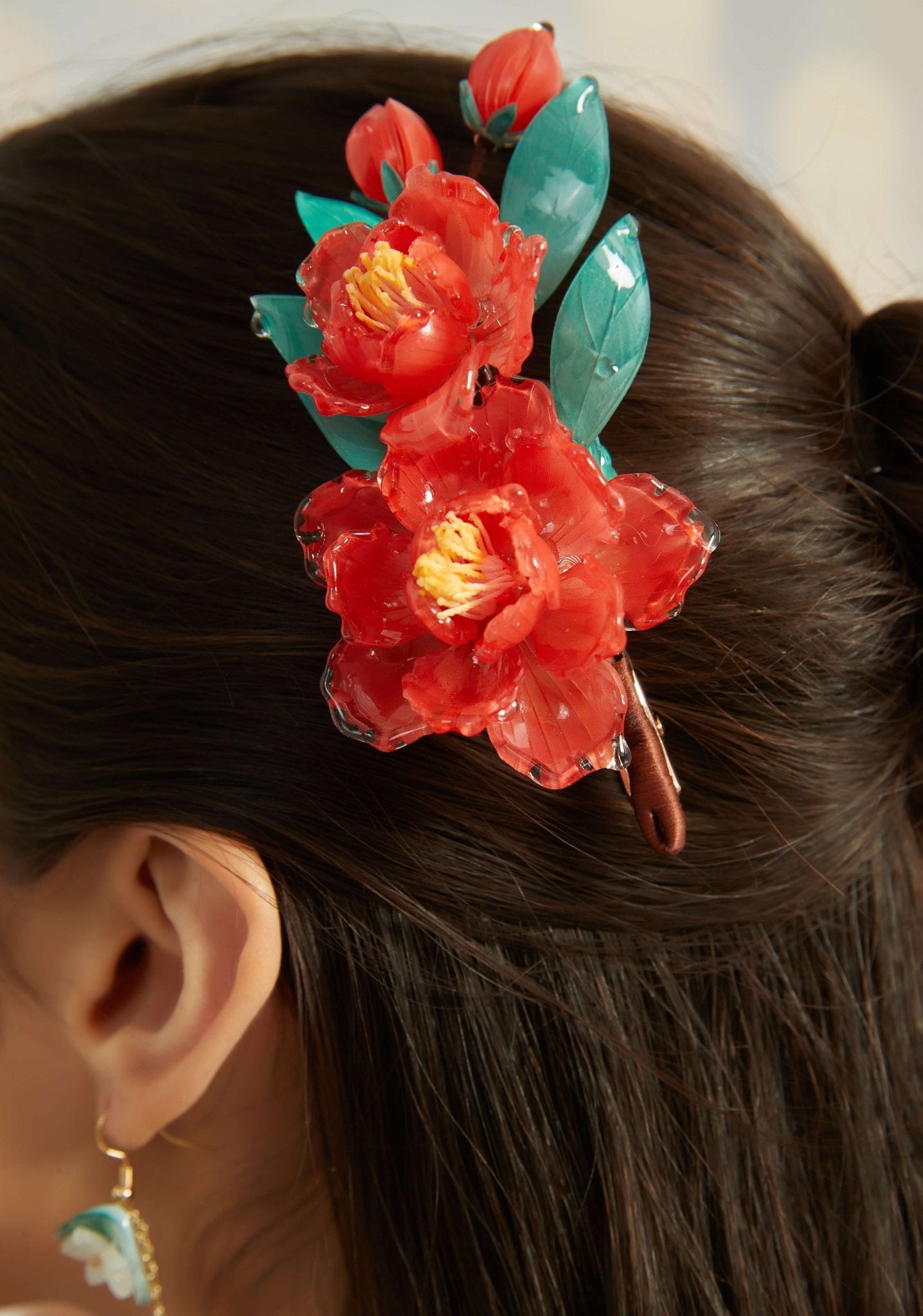 Quince Camellia Hair ClipHair ClipsJewelryBlossomuniqueflowerearringsgiftforhermothergiftdaughtergiftbirthdaygiftanniversarygift