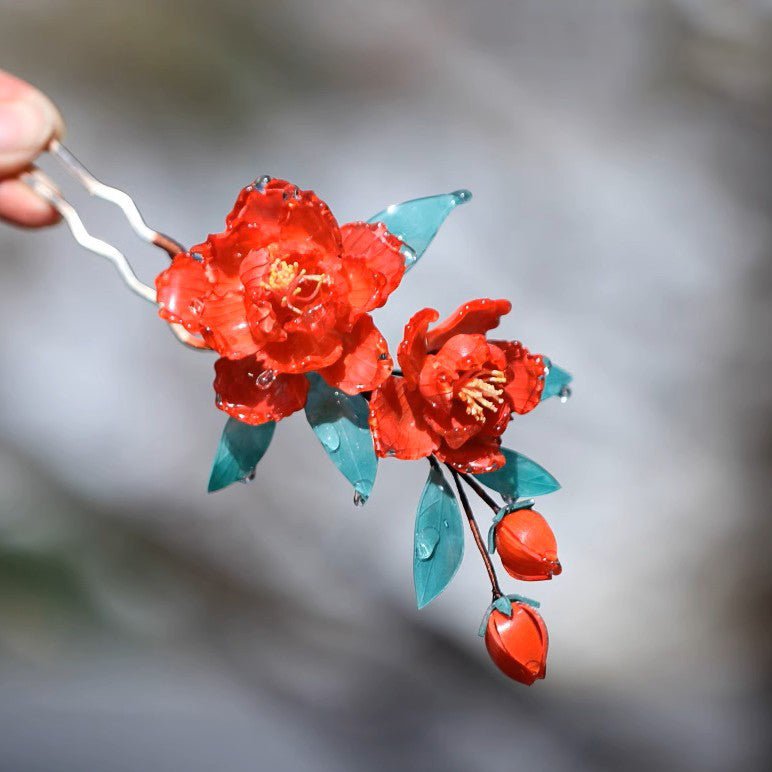 Quince Camellia Hair ClipHair ClipsJewelryBlossomuniqueflowerearringsgiftforhermothergiftdaughtergiftbirthdaygiftanniversarygift