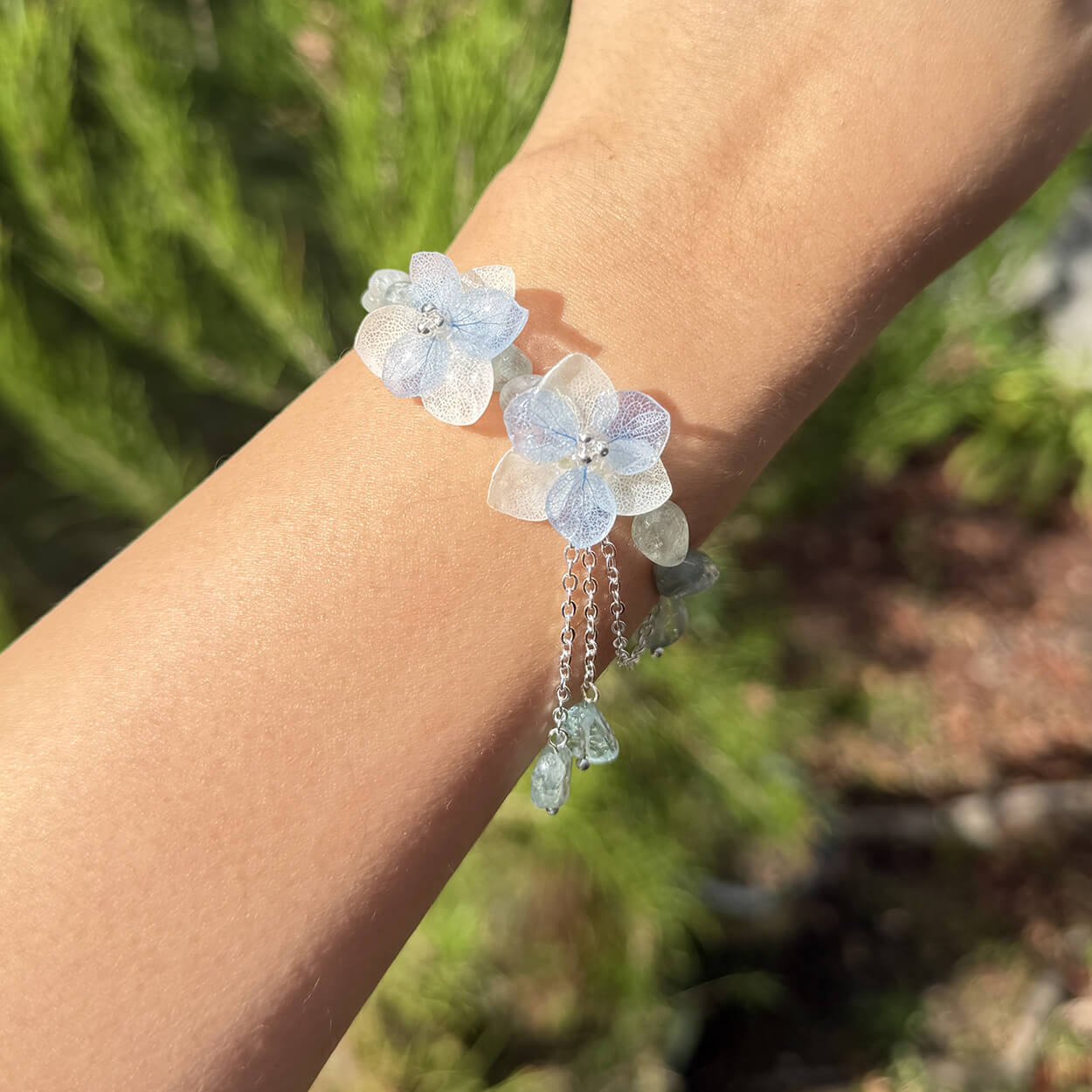 *Real Flower* Blue Hydrangea Crystal Silver Chain BraceletBraceletJewelryBlossomuniqueflowerearringsgiftforhermothergiftdaughtergiftbirthdaygiftanniversarygift