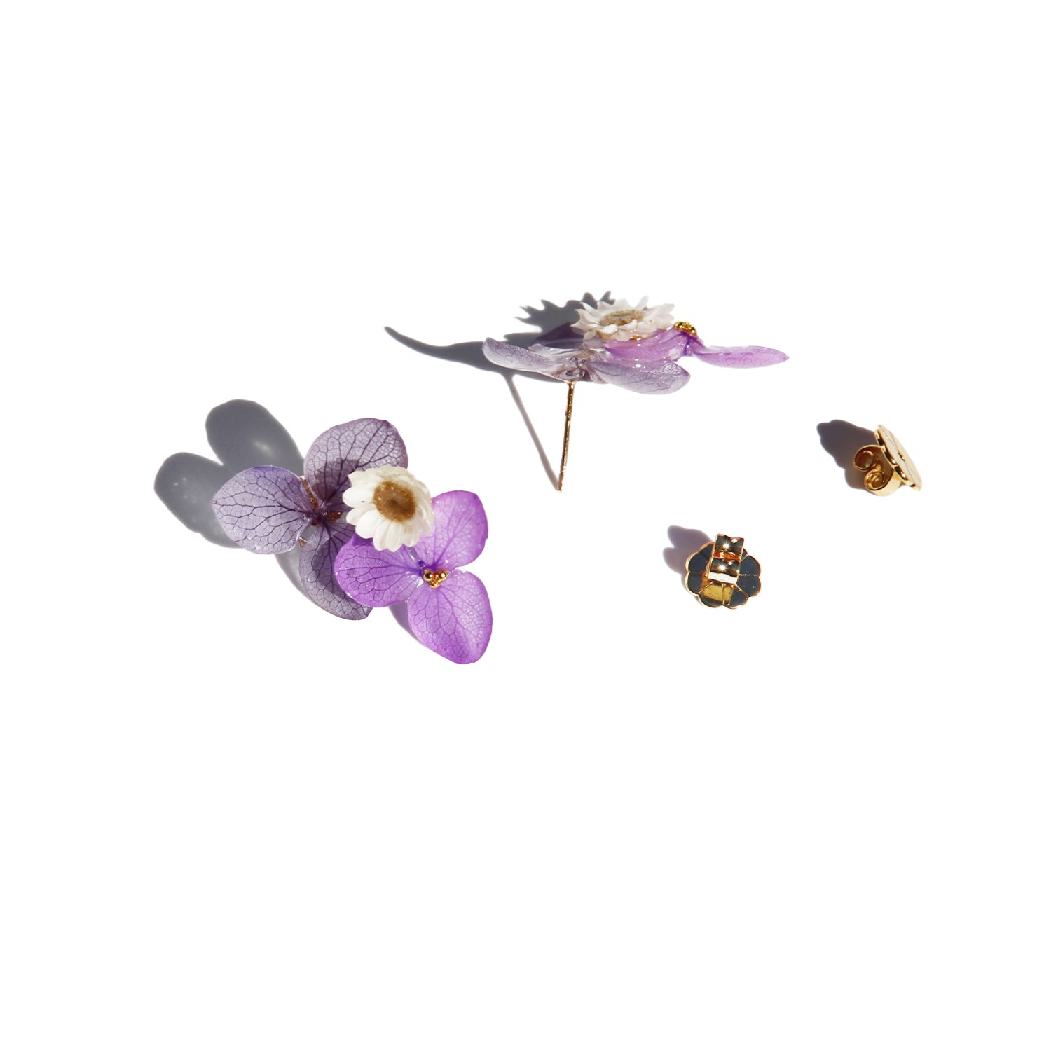 *Real Flower* Dancing Purple Daisy Flower Stud EarringsEarringsJewelryBlossomuniqueflowerearringsgiftforhermothergiftdaughtergiftbirthdaygiftanniversarygift