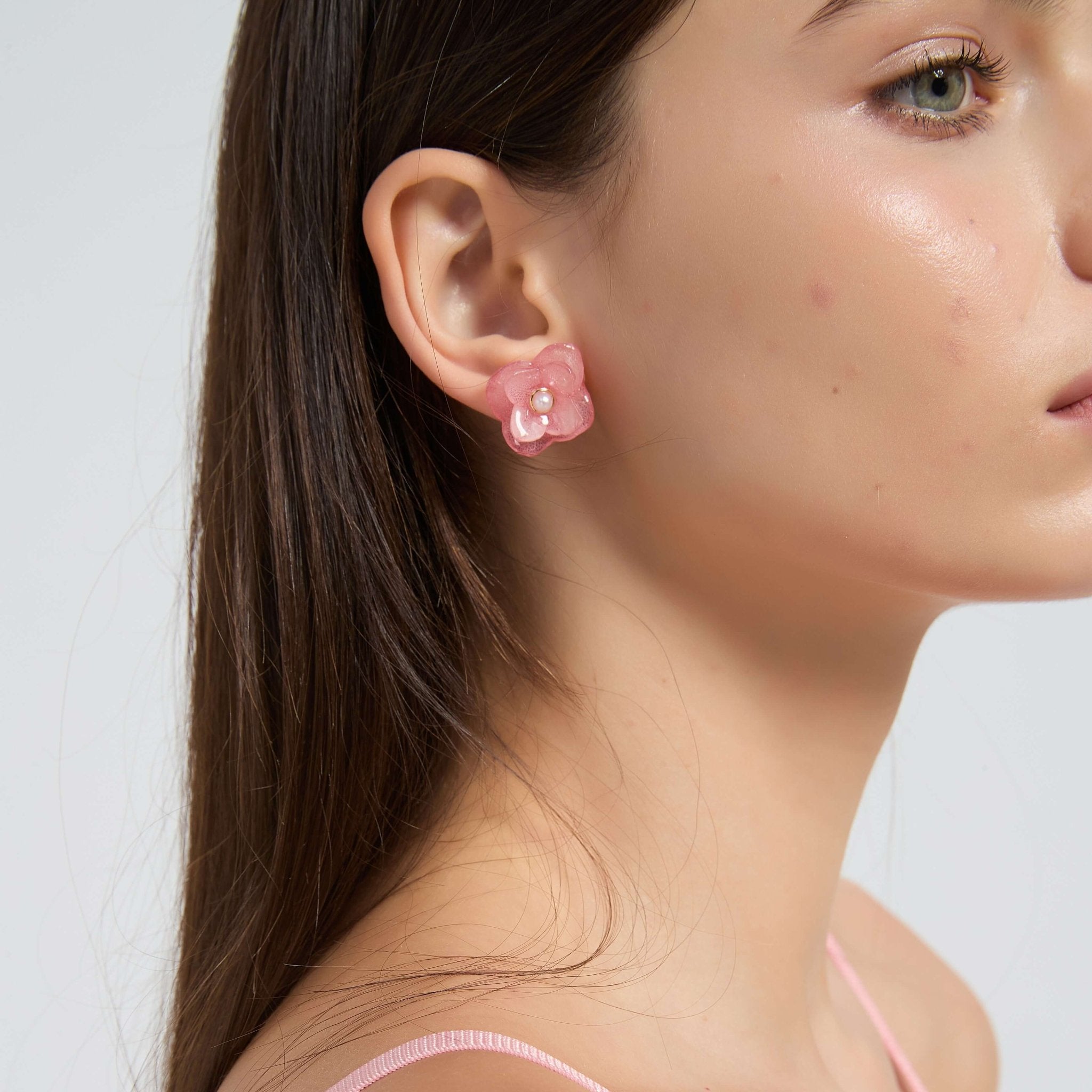 *Real Flower* Hydrangea Flower Studs (3 - pc set)HAIRJewelryBlossomuniqueflowerearringsgiftforhermothergiftdaughtergiftbirthdaygiftanniversarygift