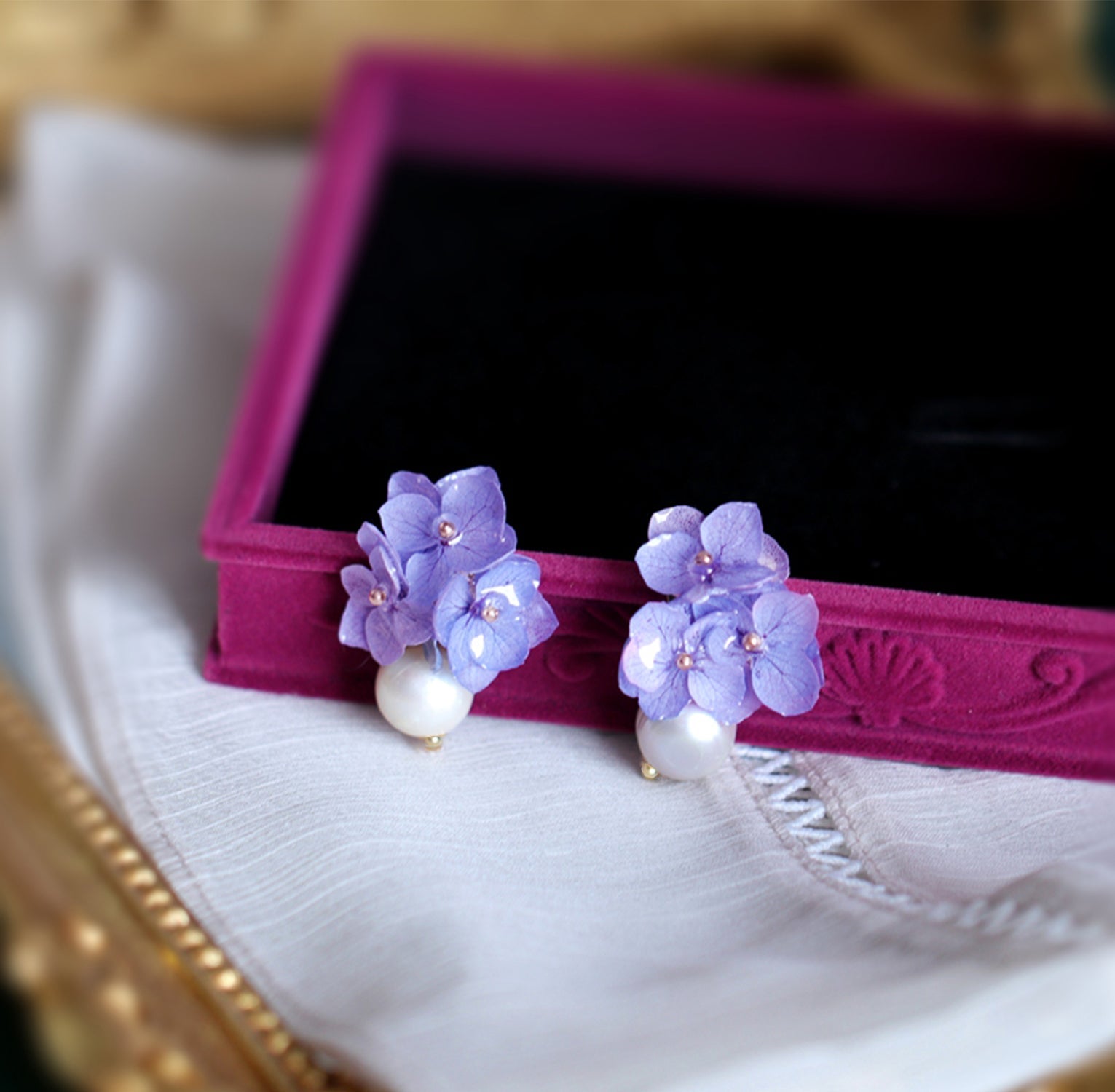 *Real Flower* Hydrangea Pearl Silver Stud EarringsEarringsJewelryBlossomuniqueflowerearringsgiftforhermothergiftdaughtergiftbirthdaygiftanniversarygift