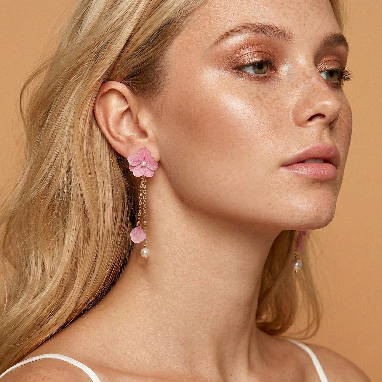 *Real Flower* Pink Hydrangea Petal Drop EarringsEarringsJewelryBlossomuniqueflowerearringsgiftforhermothergiftdaughtergiftbirthdaygiftanniversarygift