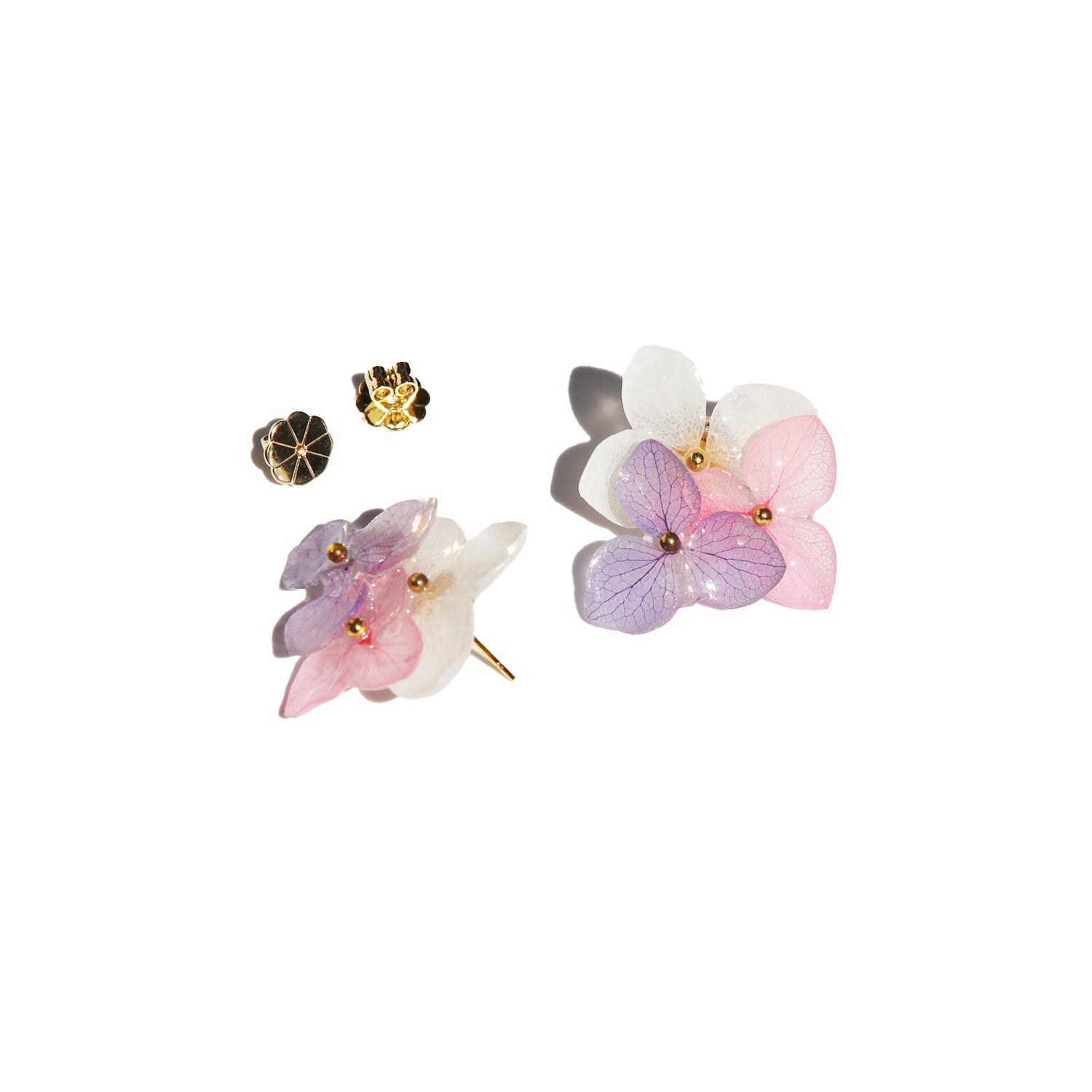 *Real Flower* Three Tone Hydrangea Flower Earring StudsEarringsJewelryBlossomuniqueflowerearringsgiftforhermothergiftdaughtergiftbirthdaygiftanniversarygift
