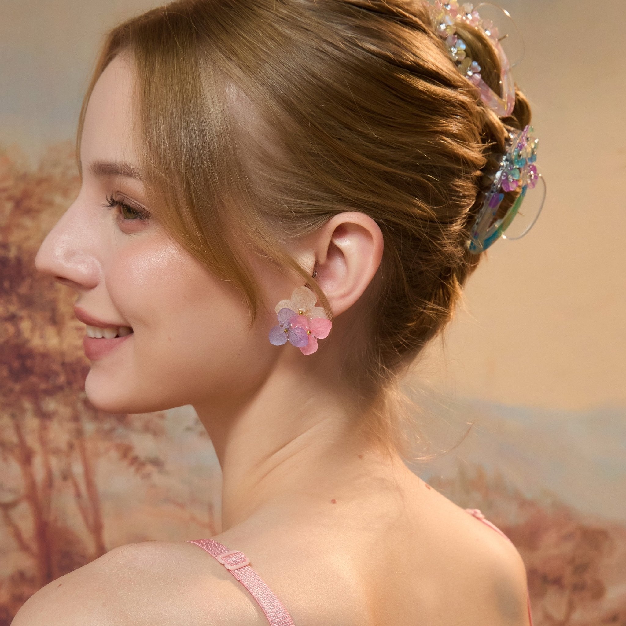 *Real Flower* Three Tone Hydrangea Flower Earring StudsEarringsJewelryBlossomuniqueflowerearringsgiftforhermothergiftdaughtergiftbirthdaygiftanniversarygift