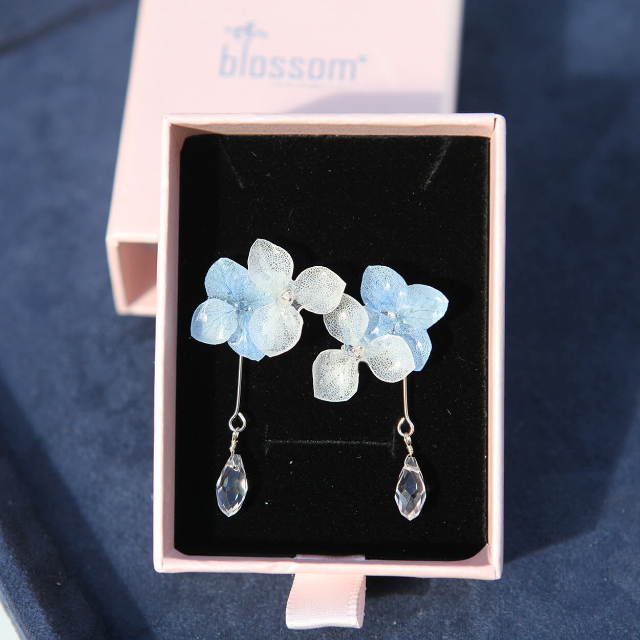*Real Flower* Two - tone Blue Hydrangea Drop EarringsEarringsJewelryBlossomuniqueflowerearringsgiftforhermothergiftdaughtergiftbirthdaygiftanniversarygift