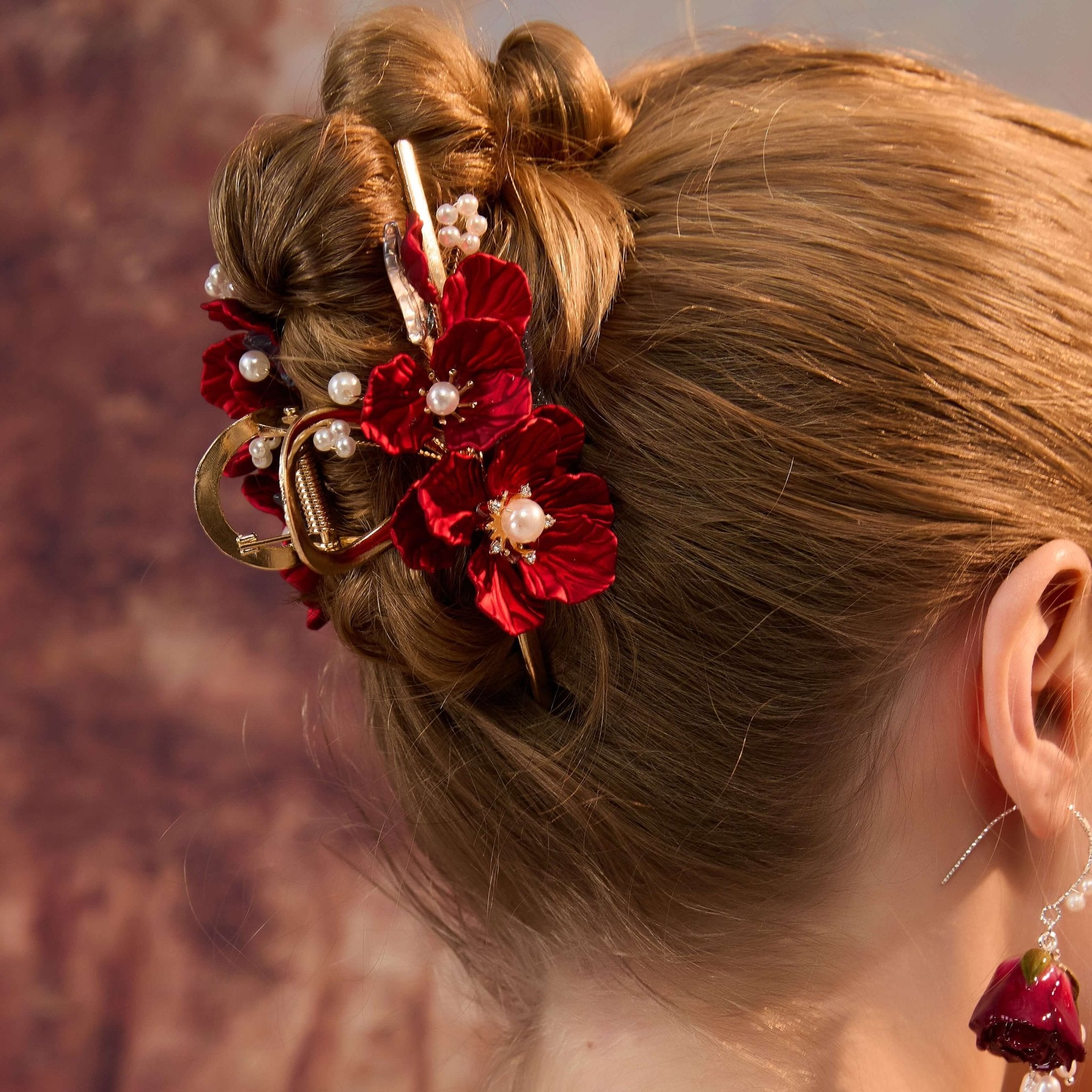 Red Camillia Pearl Hair Clawhair clawsJewelryBlossomuniqueflowerearringsgiftforhermothergiftdaughtergiftbirthdaygiftanniversarygift