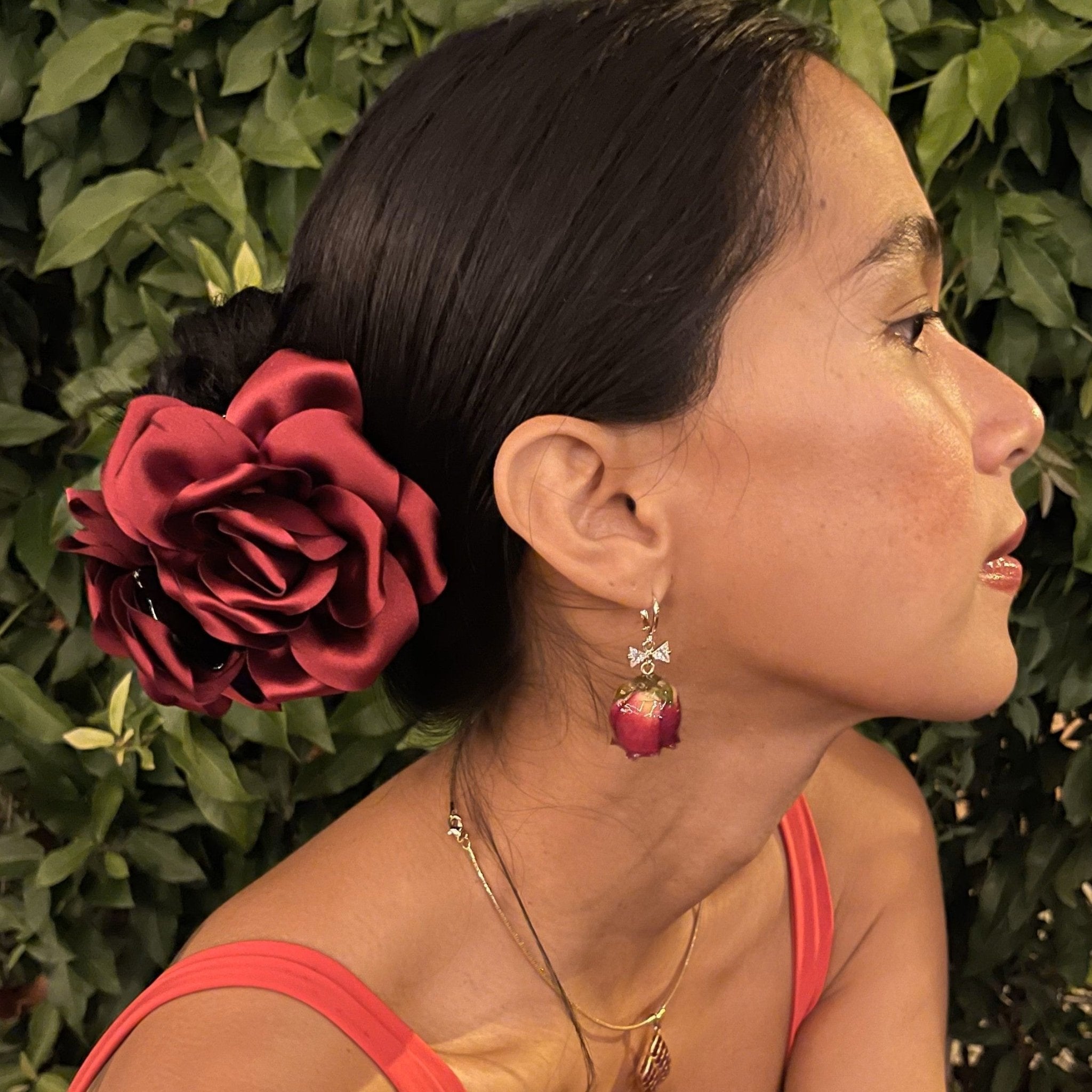 Red Silk Rose Hair Clawhair clawsJewelryBlossomuniqueflowerearringsgiftforhermothergiftdaughtergiftbirthdaygiftanniversarygift