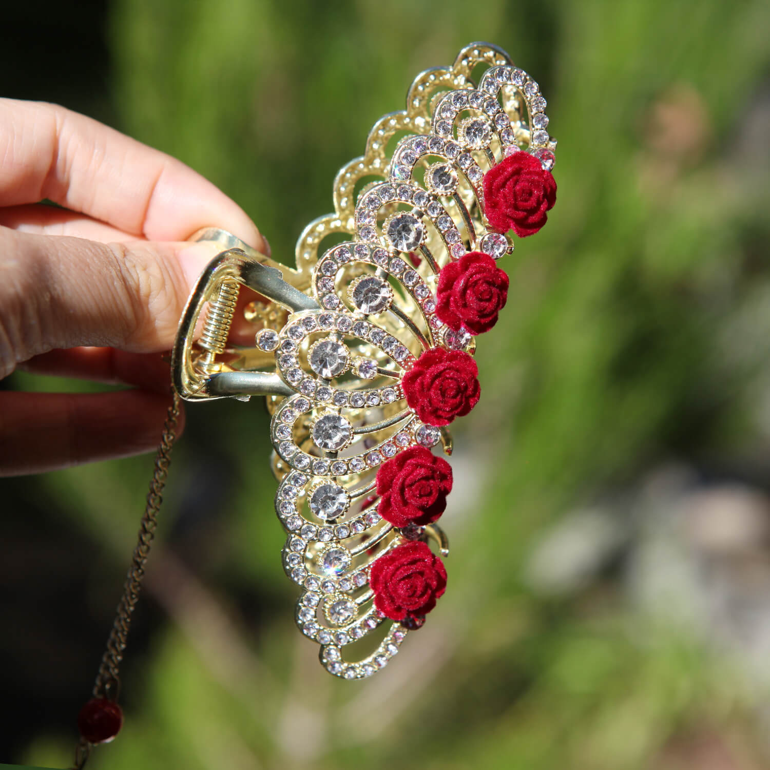 Rose Garden Crown Hair Clawhair clawsJewelryBlossomuniqueflowerearringsgiftforhermothergiftdaughtergiftbirthdaygiftanniversarygift