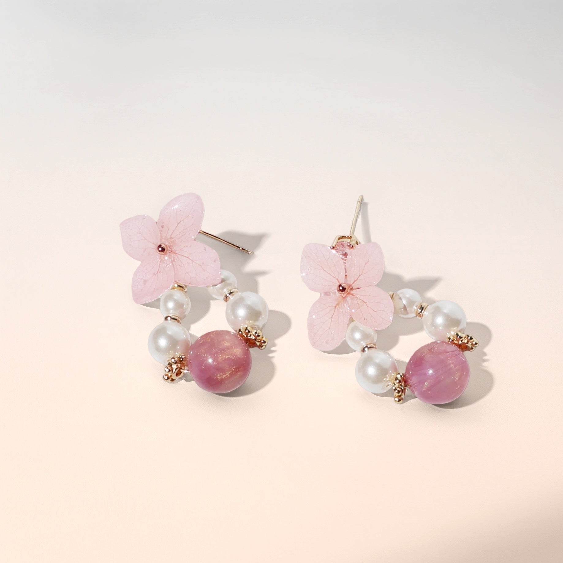 Rosy Hydrangea Pearl Dangle EarringsEarringsJewelryBlossomuniqueflowerearringsgiftforhermothergiftdaughtergiftbirthdaygiftanniversarygift