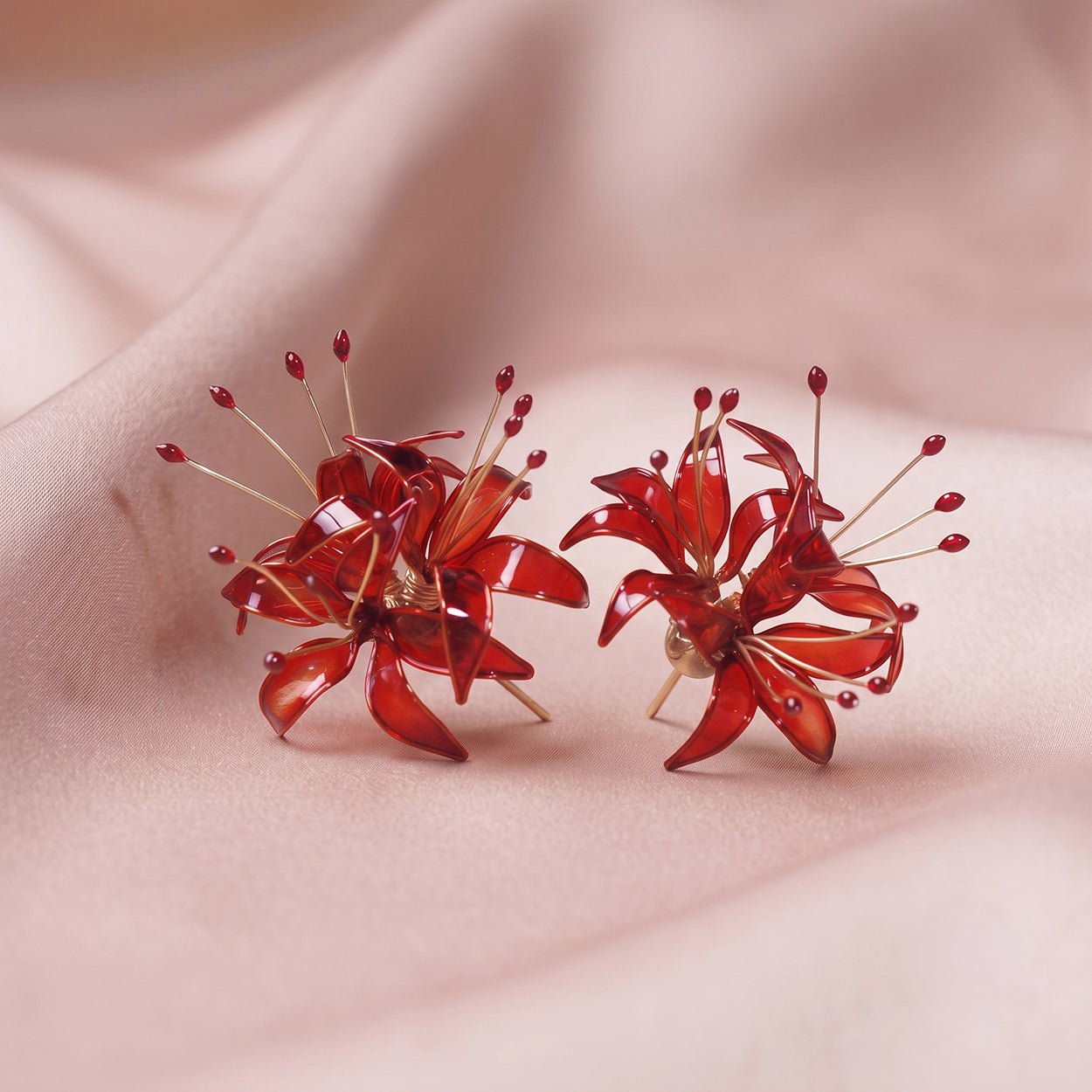 Ruby Lycoris Flower Stud Earrings Earrings JewelryBlossom flowerjewelry weddingjewelry bridaljewelry weddinggift bridemaidgiftgiftforher mothergift daughtergift birthdaygift anniversarygi