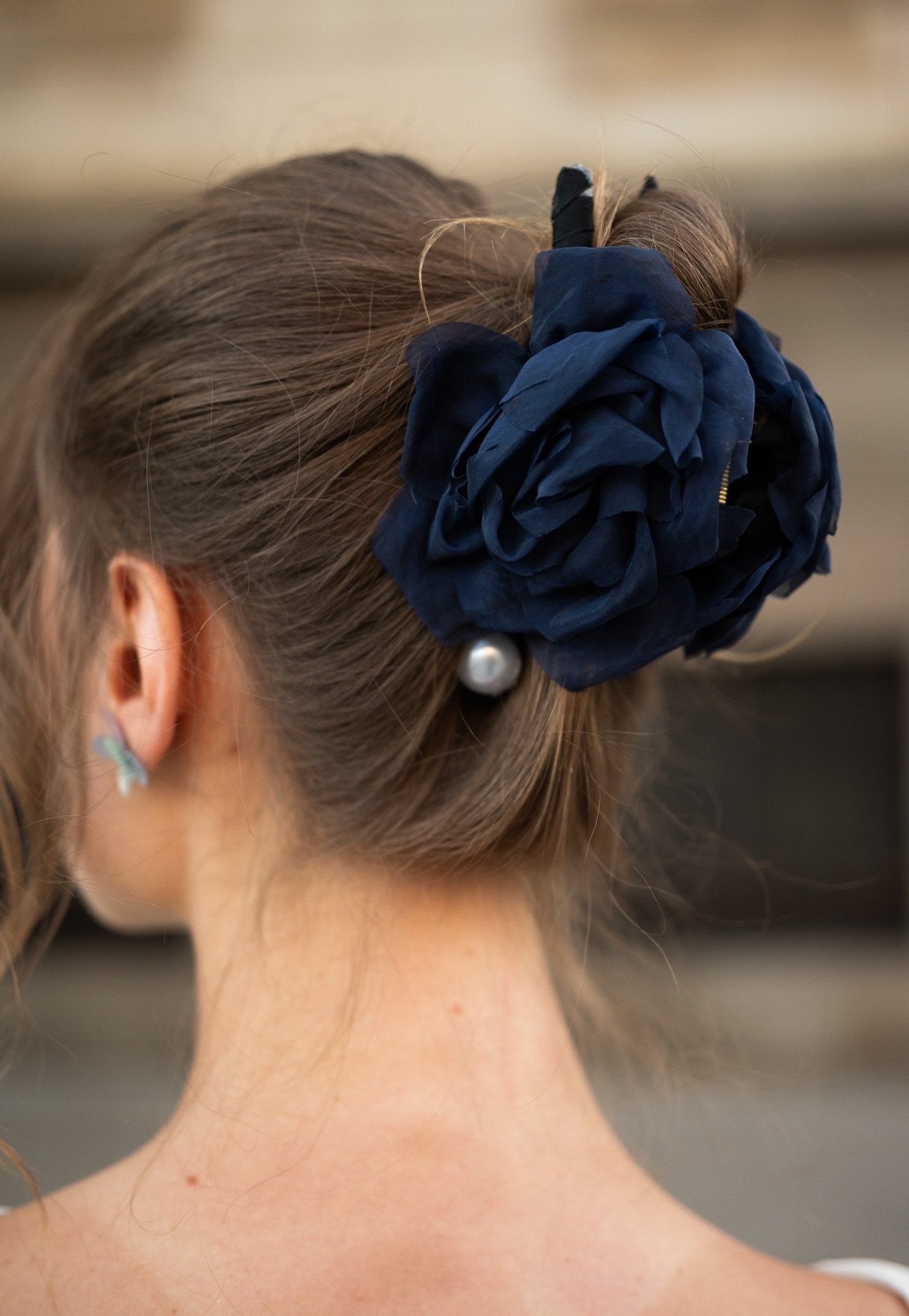 Sapphire Camellia Organza Hair Clawhair clawsJewelryBlossomuniqueflowerearringsgiftforhermothergiftdaughtergiftbirthdaygiftanniversarygift