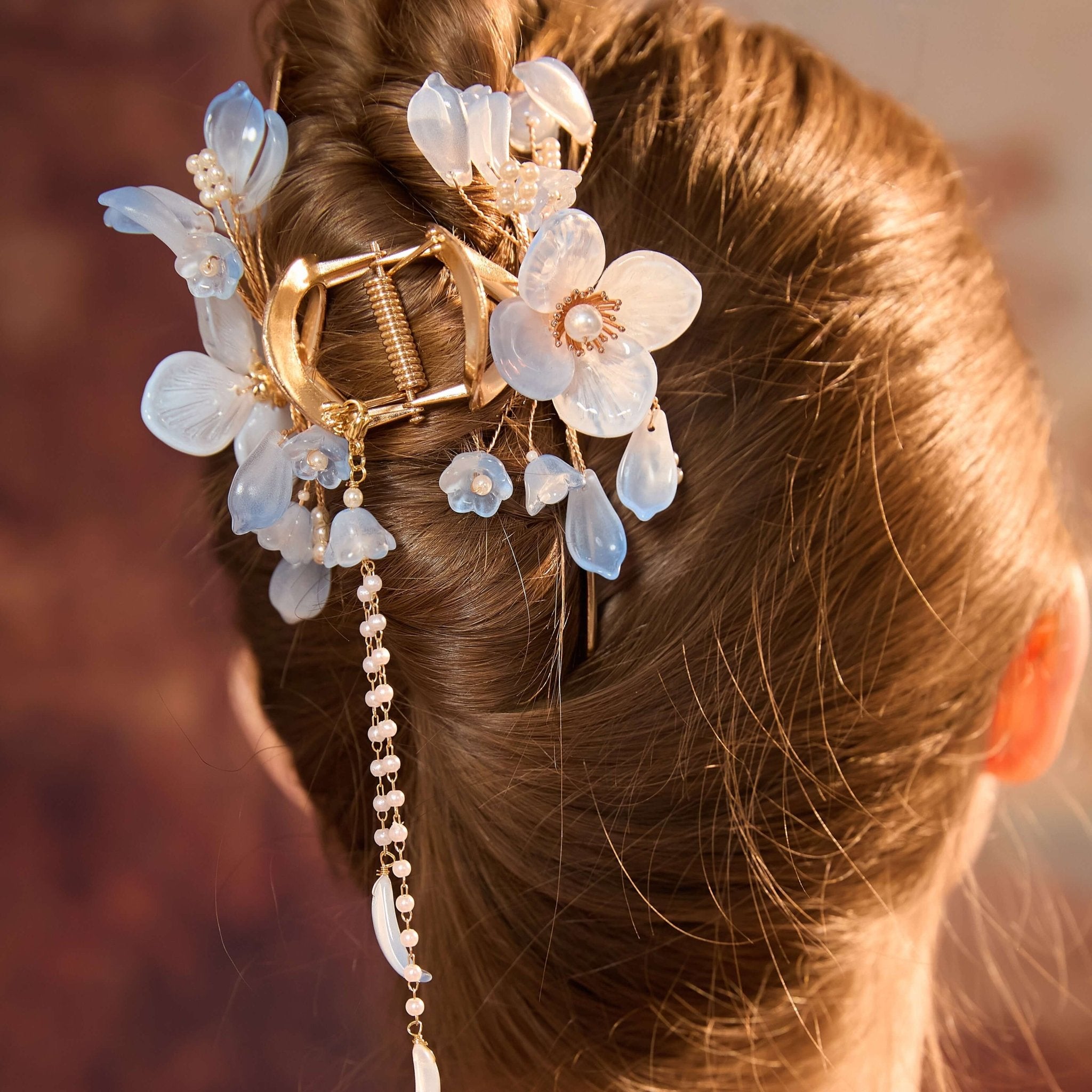 Sky Blossom Crystal Hair Clawhair clawsJewelryBlossomuniqueflowerearringsgiftforhermothergiftdaughtergiftbirthdaygiftanniversarygift