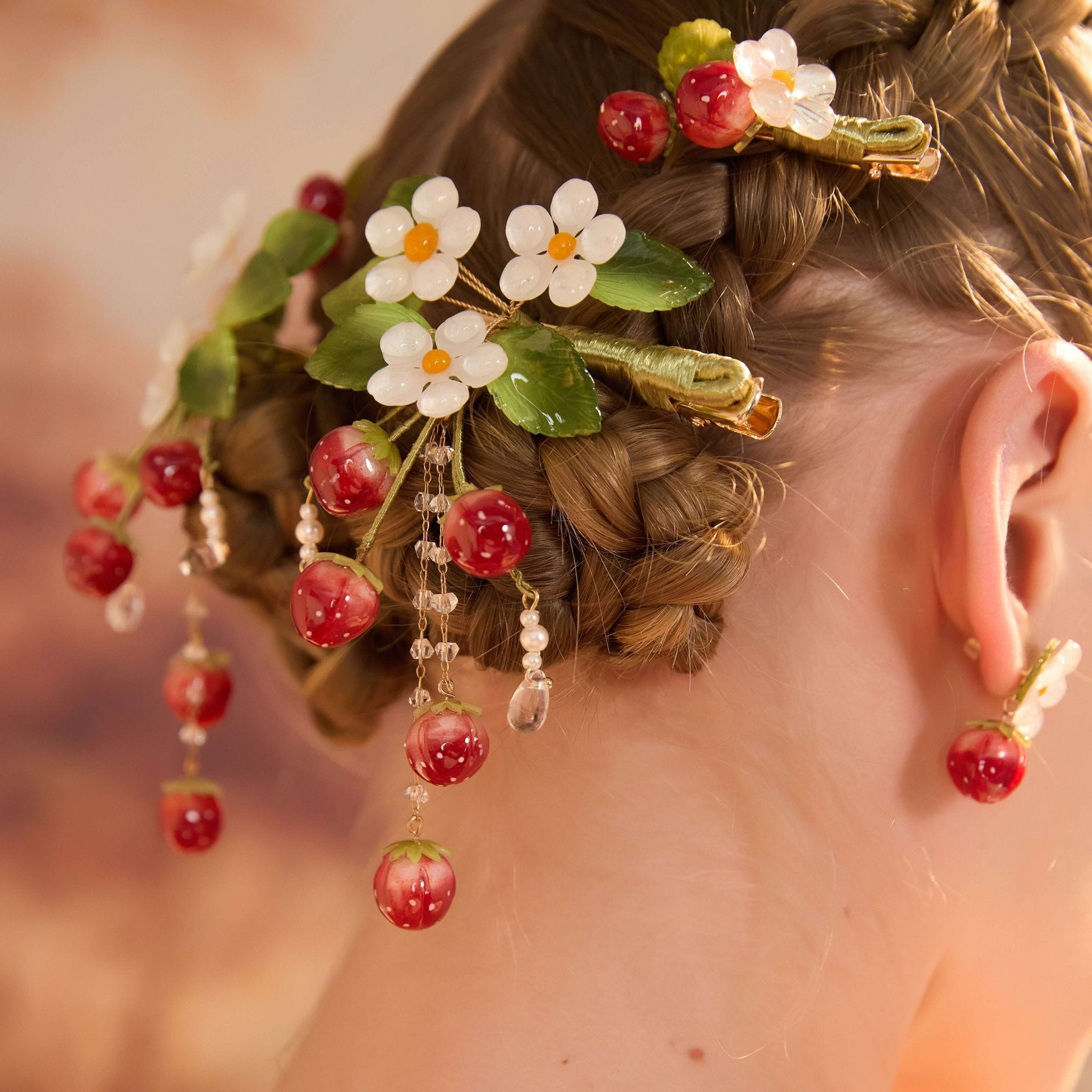 Strawberries & Daisies Hair ClipsHair ClipsJewelryBlossomuniqueflowerearringsgiftforhermothergiftdaughtergiftbirthdaygiftanniversarygift