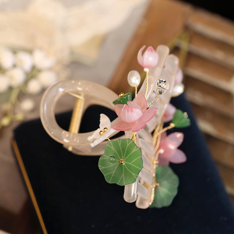 Waterlily Pond Garden Hair Clawhair clawsJewelryBlossomuniqueflowerearringsgiftforhermothergiftdaughtergiftbirthdaygiftanniversarygift