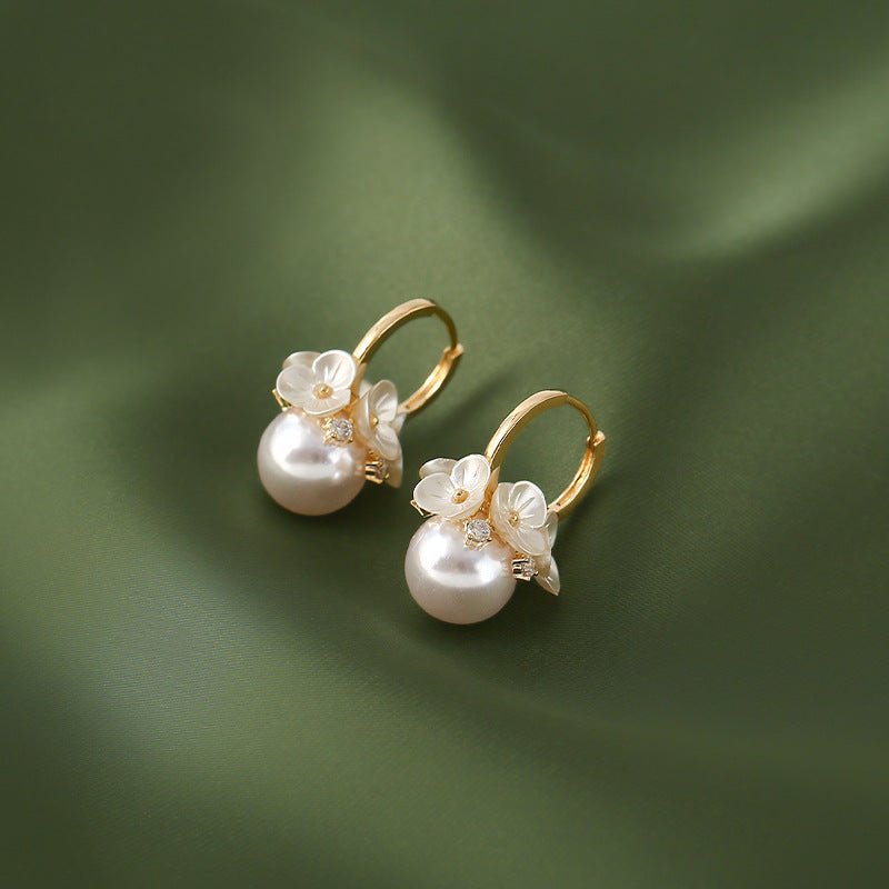 White Jasmine on Pearl Hoop EarringsEarringsJewelryBlossomuniqueflowerearringsgiftforhermothergiftdaughtergiftbirthdaygiftanniversarygift