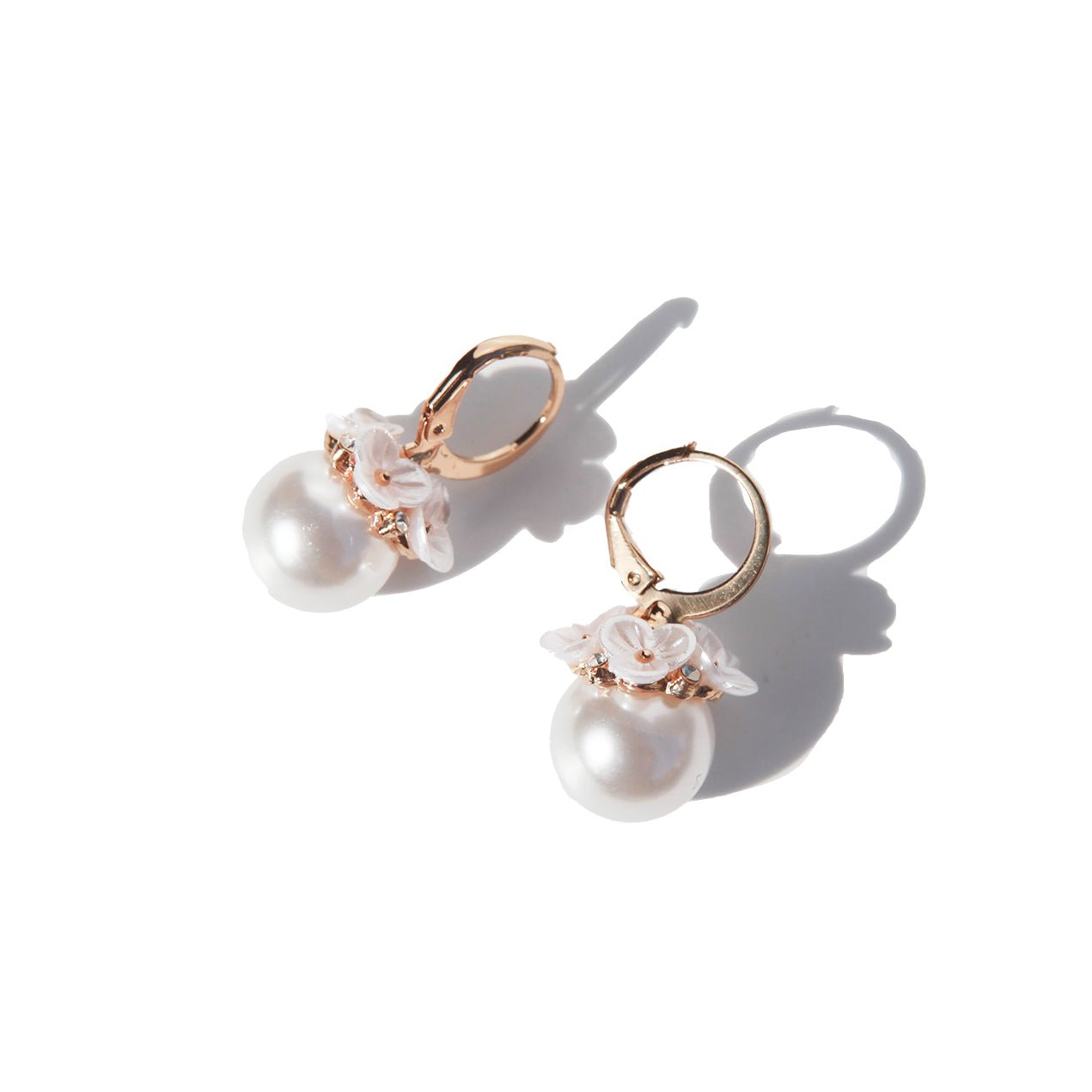 White Jasmine on Pearl Hoop EarringsEarringsJewelryBlossomuniqueflowerearringsgiftforhermothergiftdaughtergiftbirthdaygiftanniversarygift