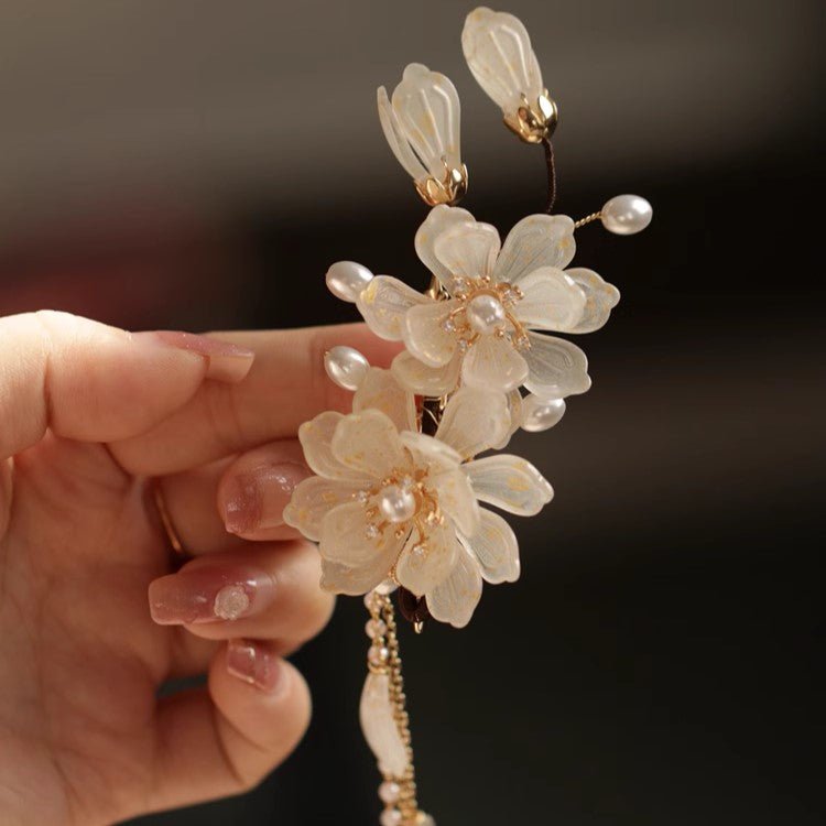 #flowerhairclips# #jewelryblossom##hairclips##weddinghairstyle##weddingjewelry# #hairclip#
#flowerjewelry# lotus flower hair