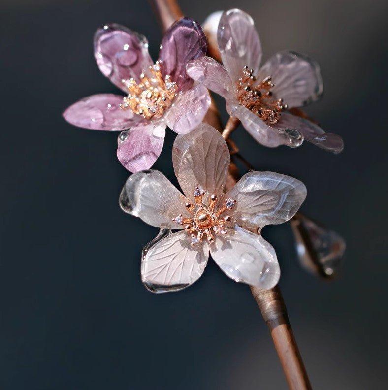 #flowerhairclips# #jewelryblossom##hairclips##weddinghairstyle##weddingjewelry# #hairstick#
#flowerjewelry# plum flower hair