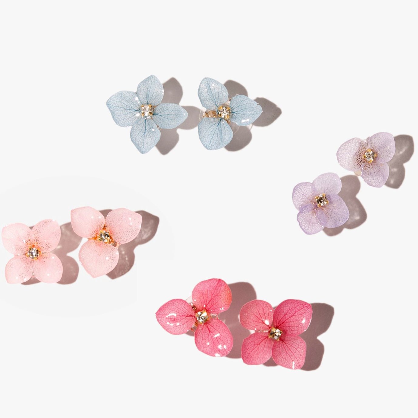 #flowerearring# jewelryblossom#earrings##flowerearrings##weddingearrings##realflowerearrings##hydrangeaearrings# flower studs