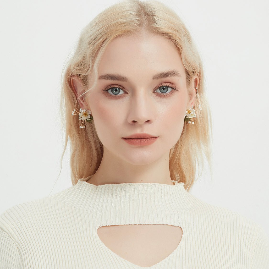 Pyrus Pear Flower Stud EarringsEarringsJewelryBlossomuniqueflowerearringsgiftforhermothergiftdaughtergiftbirthdaygiftanniversarygift