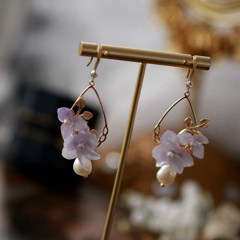 Tiana Purple Hydrangea Drop EarringsEarringsJewelryBlossomuniqueflowerearringsgiftforhermothergiftdaughtergiftbirthdaygiftanniversarygift