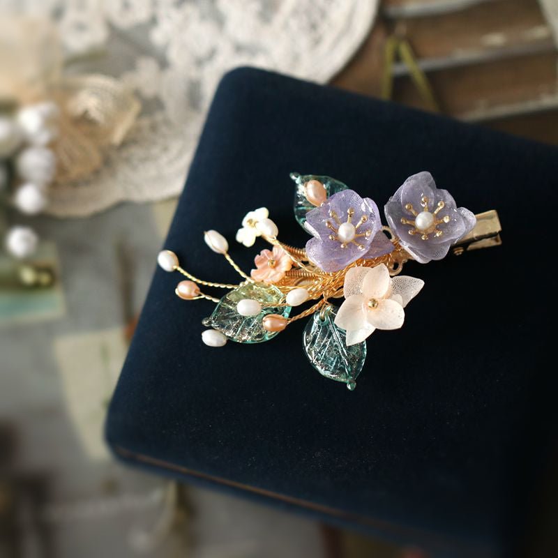 Two - Tone Hydrangea Flowers HairpinHair ClipsJewelryBlossomuniqueflowerearringsgiftforhermothergiftdaughtergiftbirthdaygiftanniversarygift