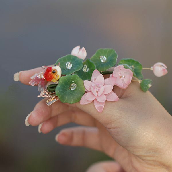 Waterlily Pond Goldfish Hair Clip display picture 1