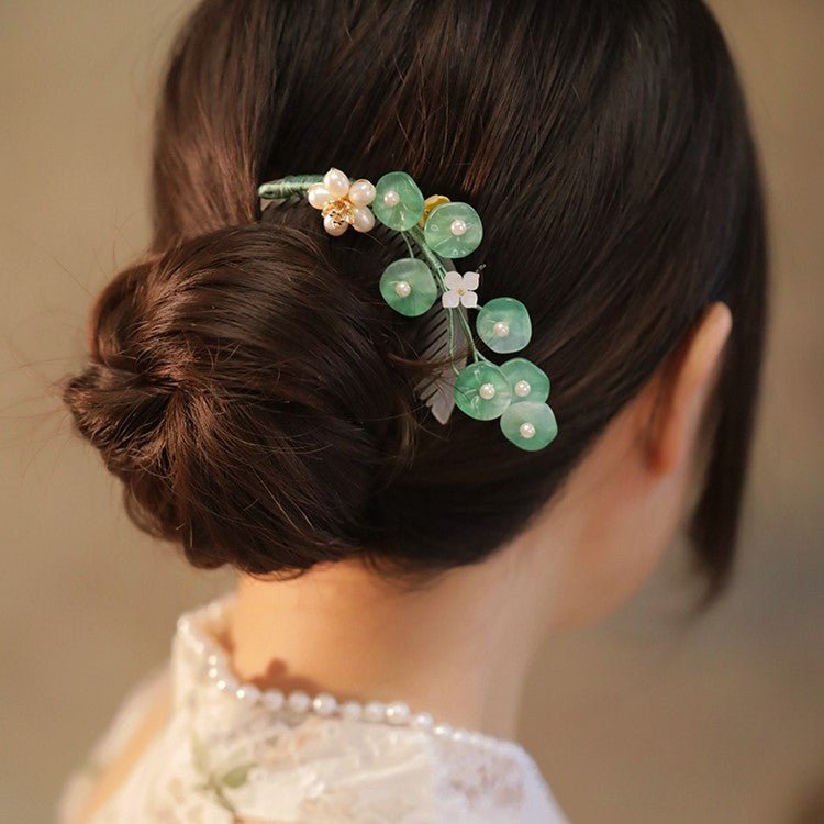 Waterlily Pond Hair Side CombHAIRJewelryBlossomuniqueflowerearringsgiftforhermothergiftdaughtergiftbirthdaygiftanniversarygift