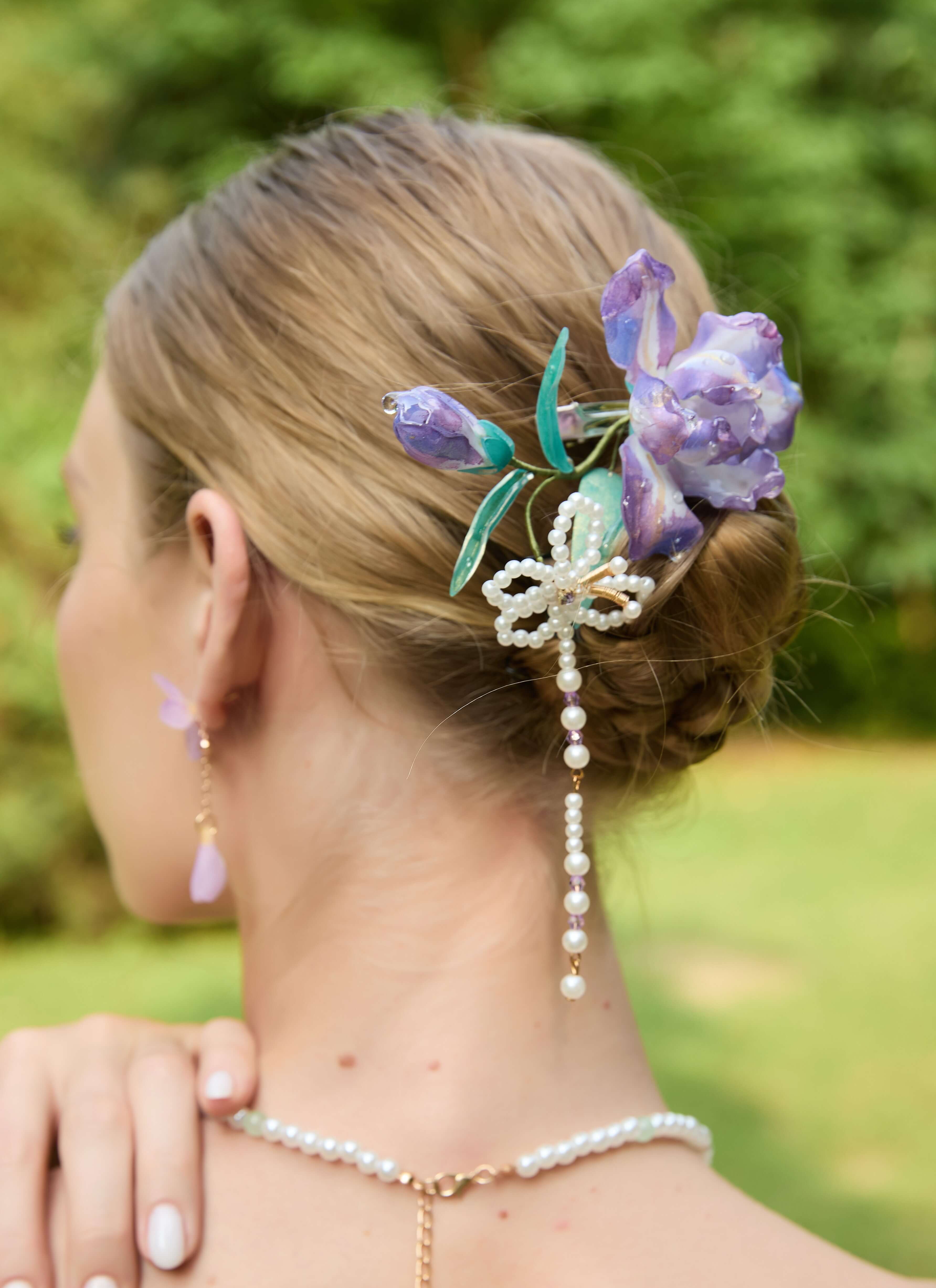 Amethyst Iris Pearl Cascade Hair Clip