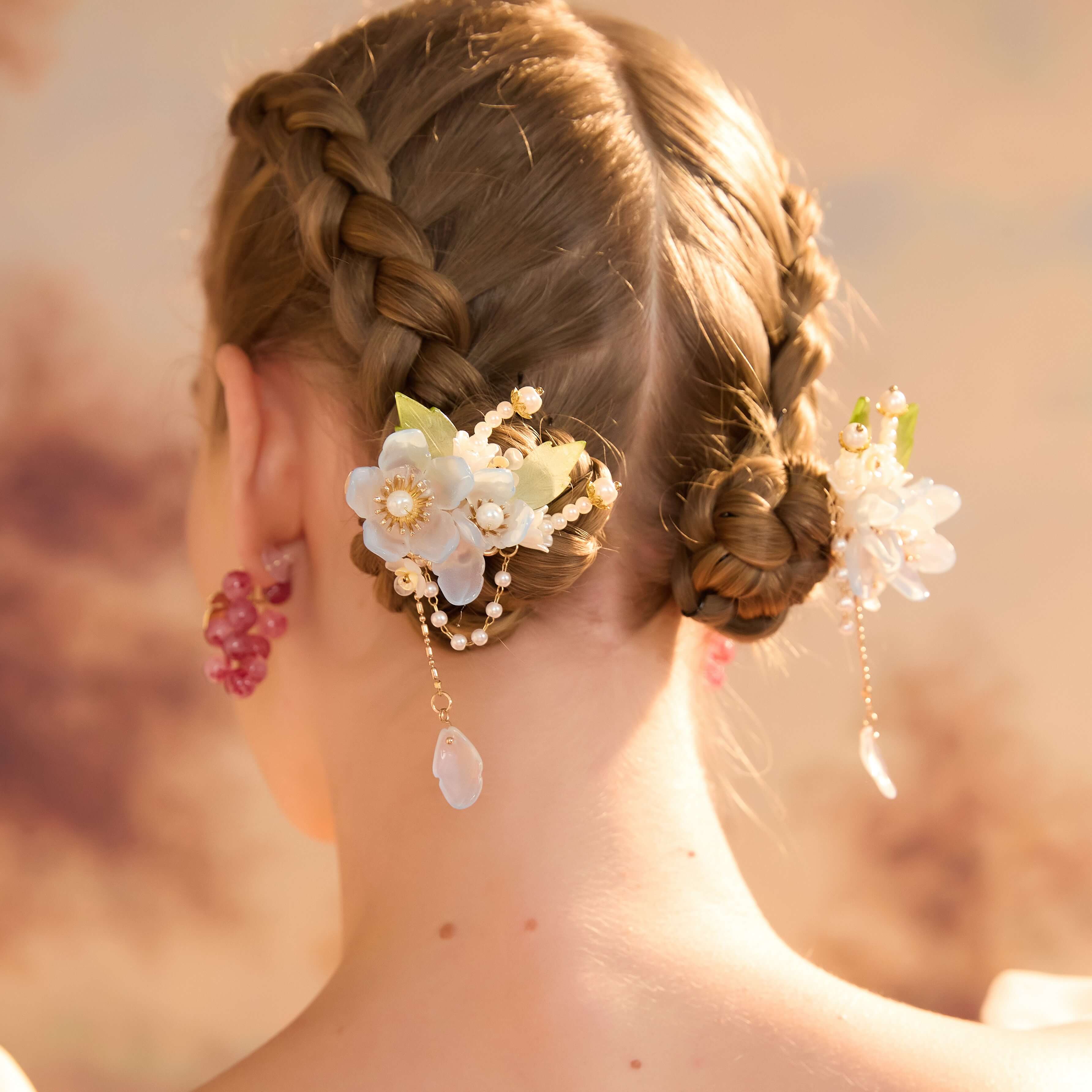 Frost Peony Cascade Hair Clip (2-Piece Set)