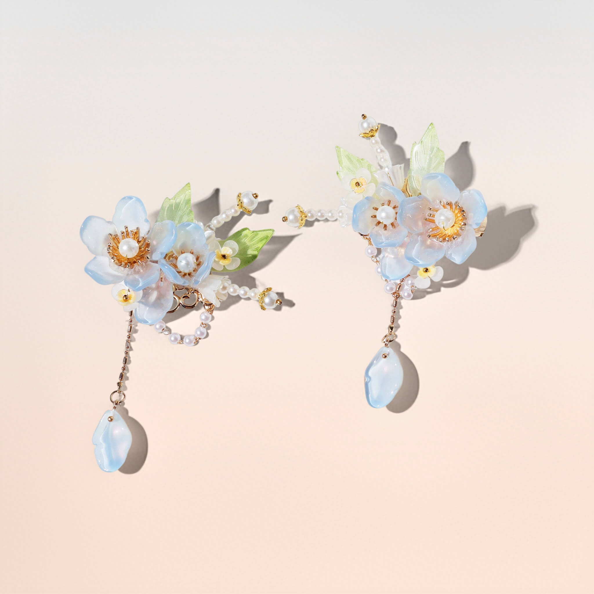 Frost Peony Cascade Hair Clip (2-Piece Set)