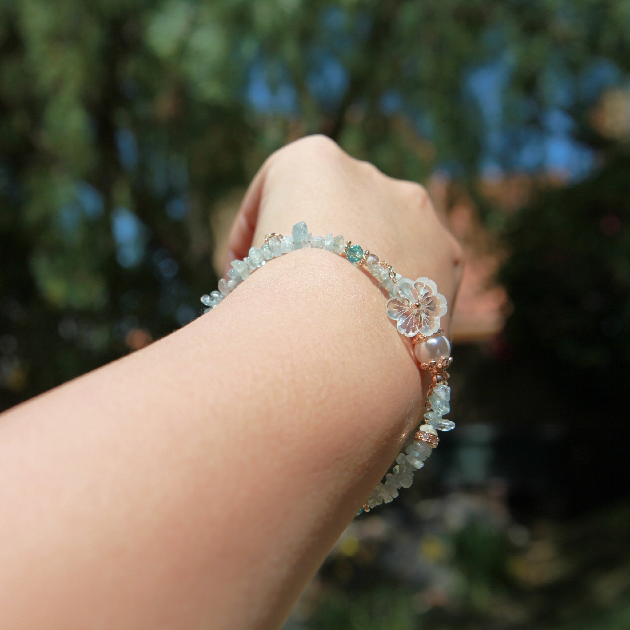 Aquamarine White Flower Charm Golden Chain BraceletBraceletJewelryBlossomuniqueflowerearringsgiftforhermothergiftdaughtergiftbirthdaygiftanniversarygift