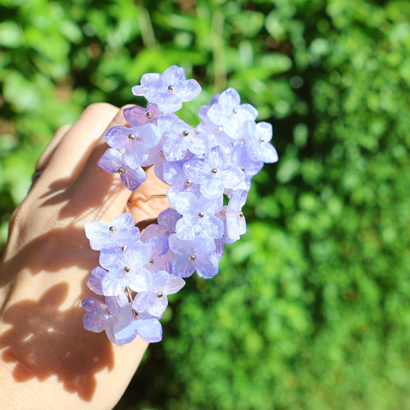 Azure Mist Hydrangea Hair Pins 4 - Piece SetHair ClipsJewelryBlossomuniqueflowerearringsgiftforhermothergiftdaughtergiftbirthdaygiftanniversarygift